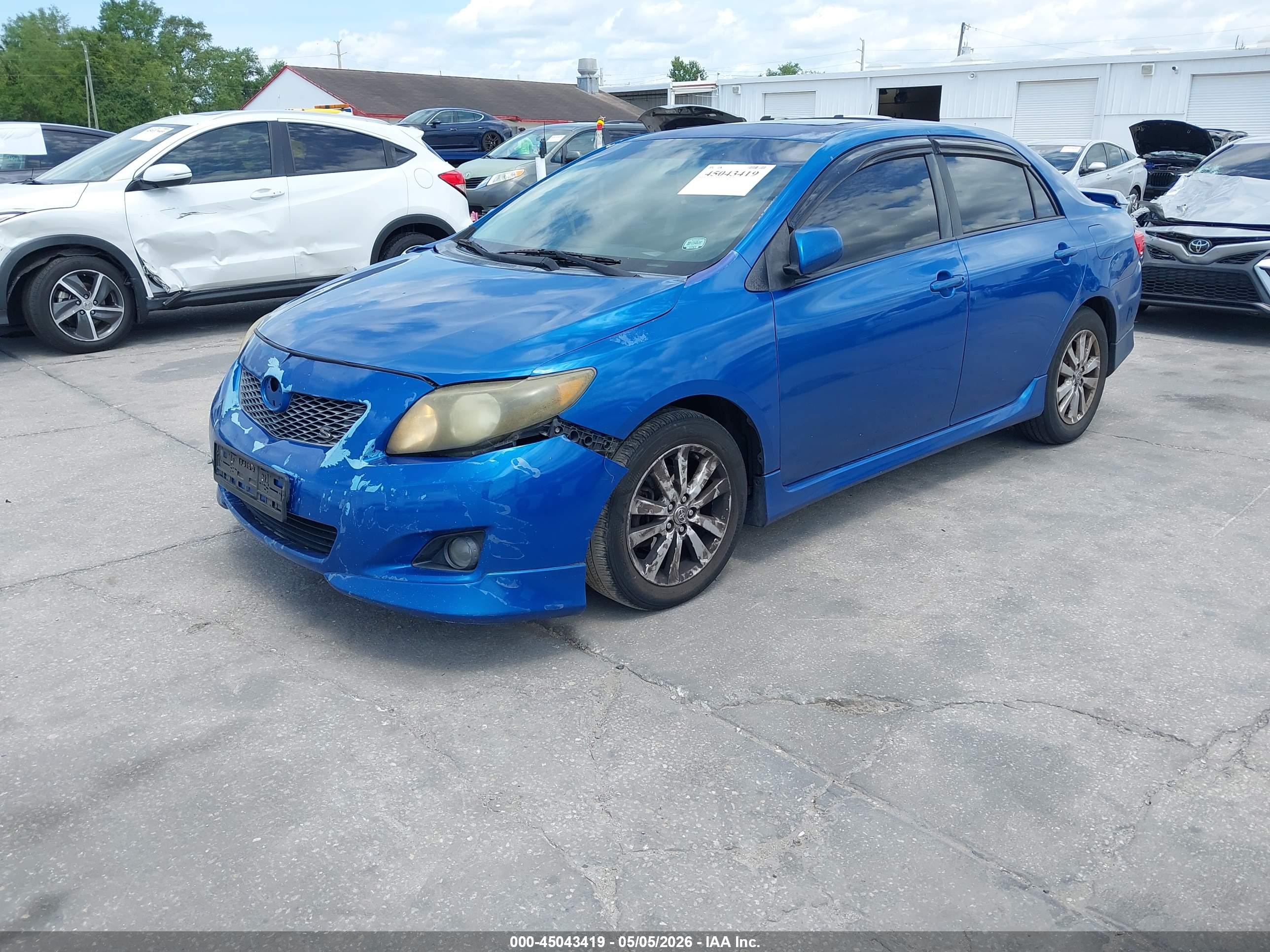 TOYOTA COROLLA image 2