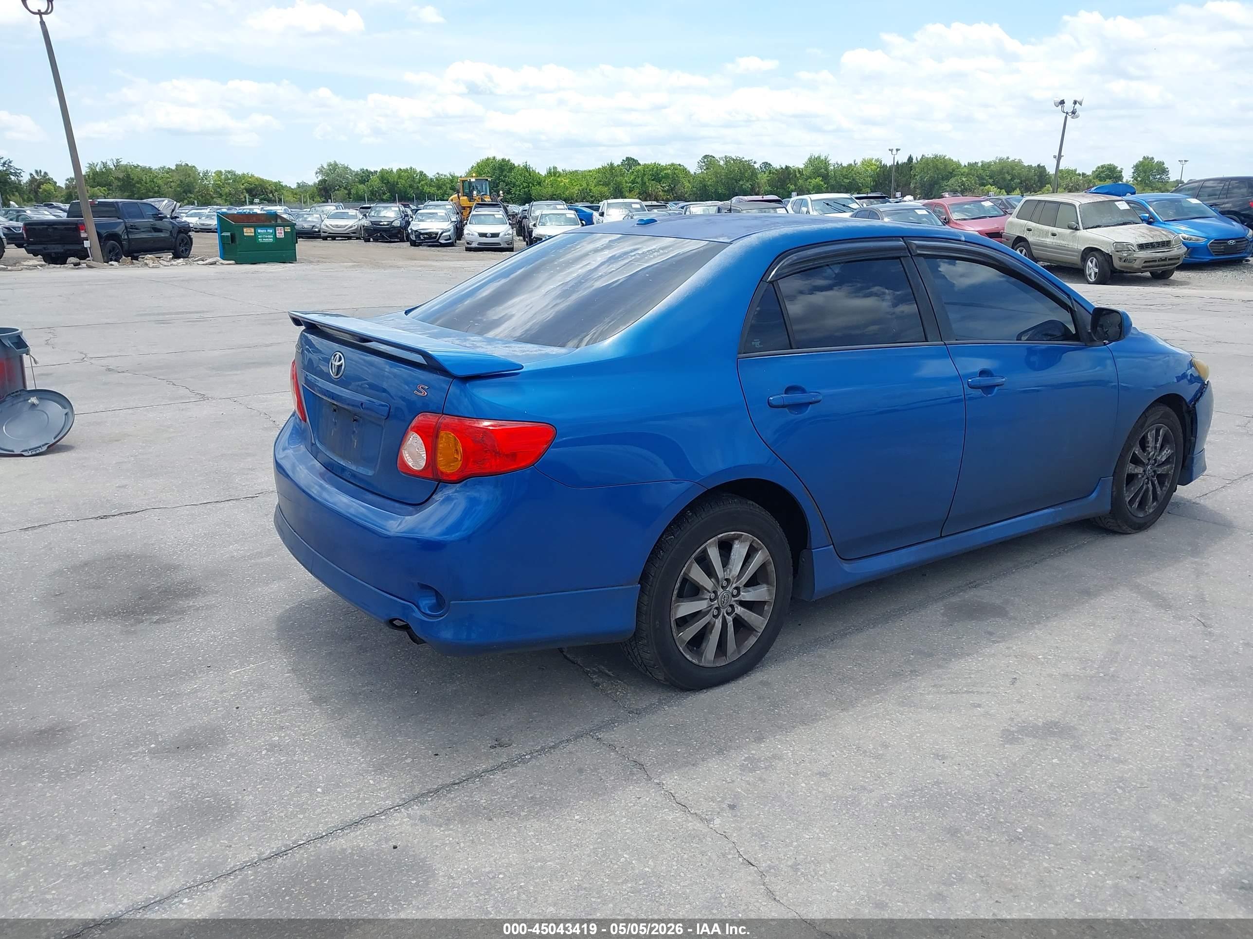 TOYOTA COROLLA image 4