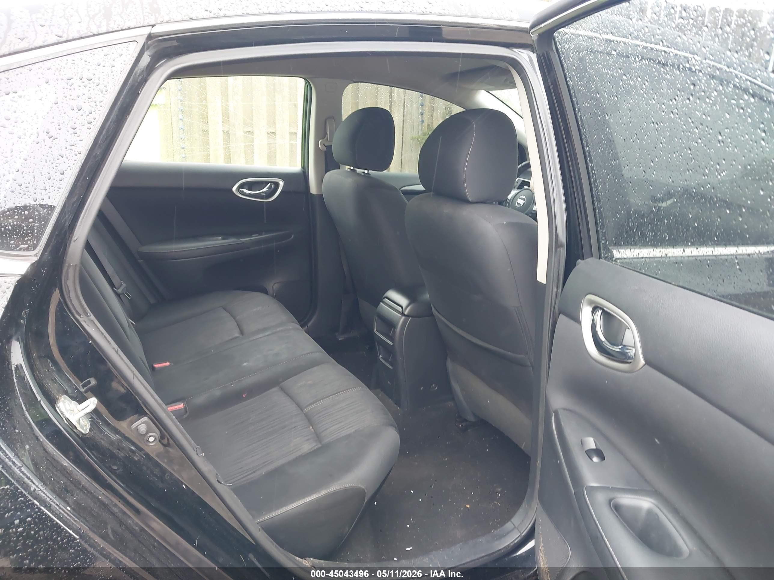 NISSAN SENTRA image 8