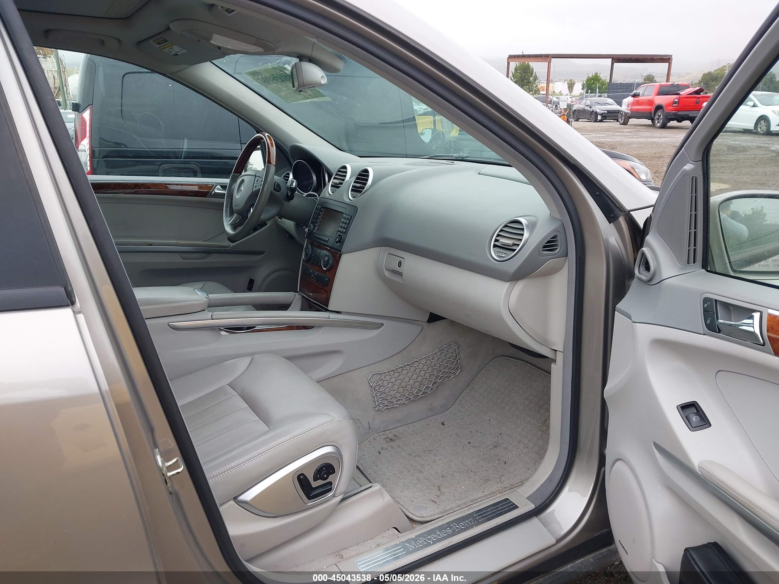 MERCEDES-BENZ ML image 5