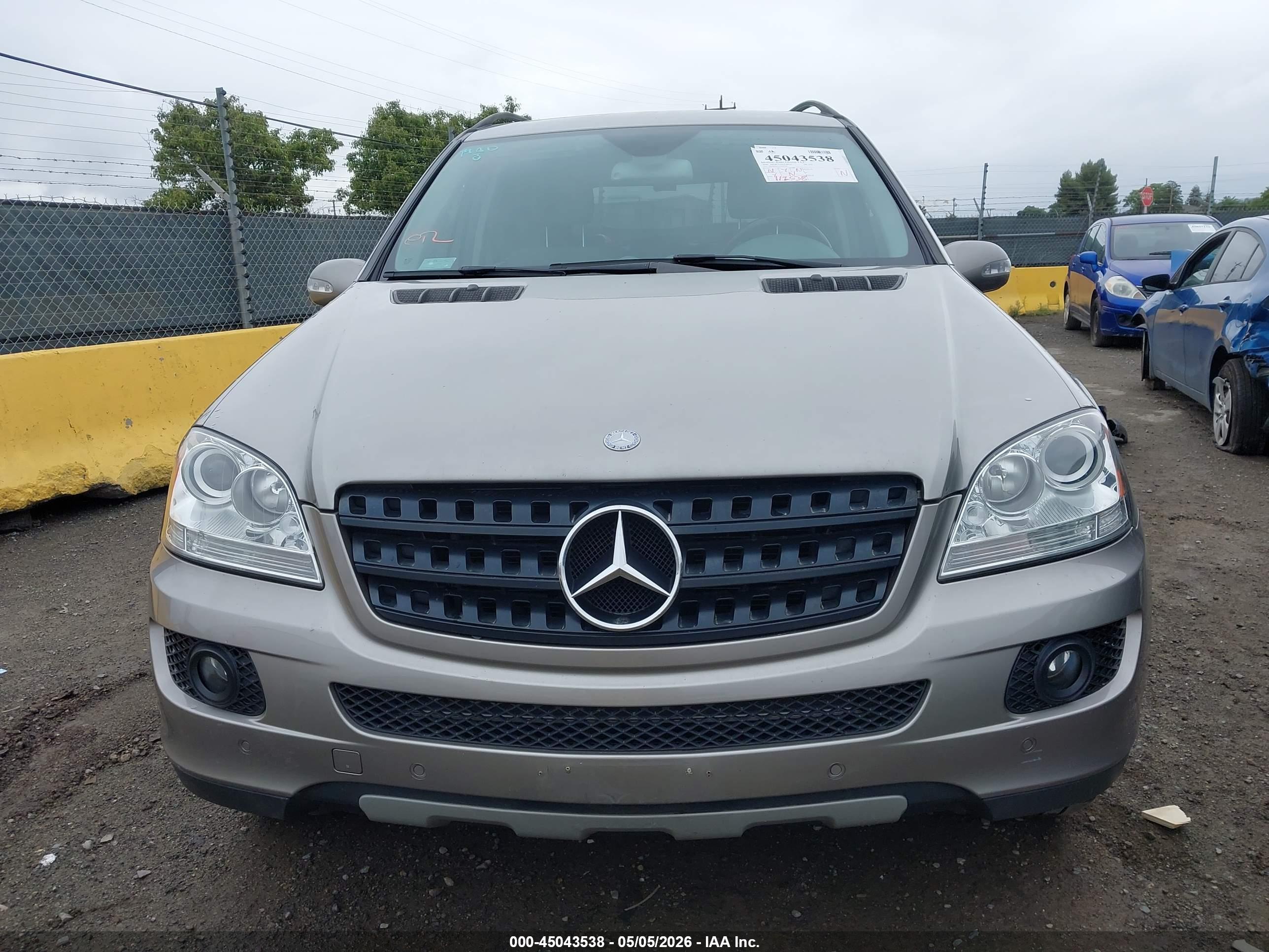 MERCEDES-BENZ ML image 6