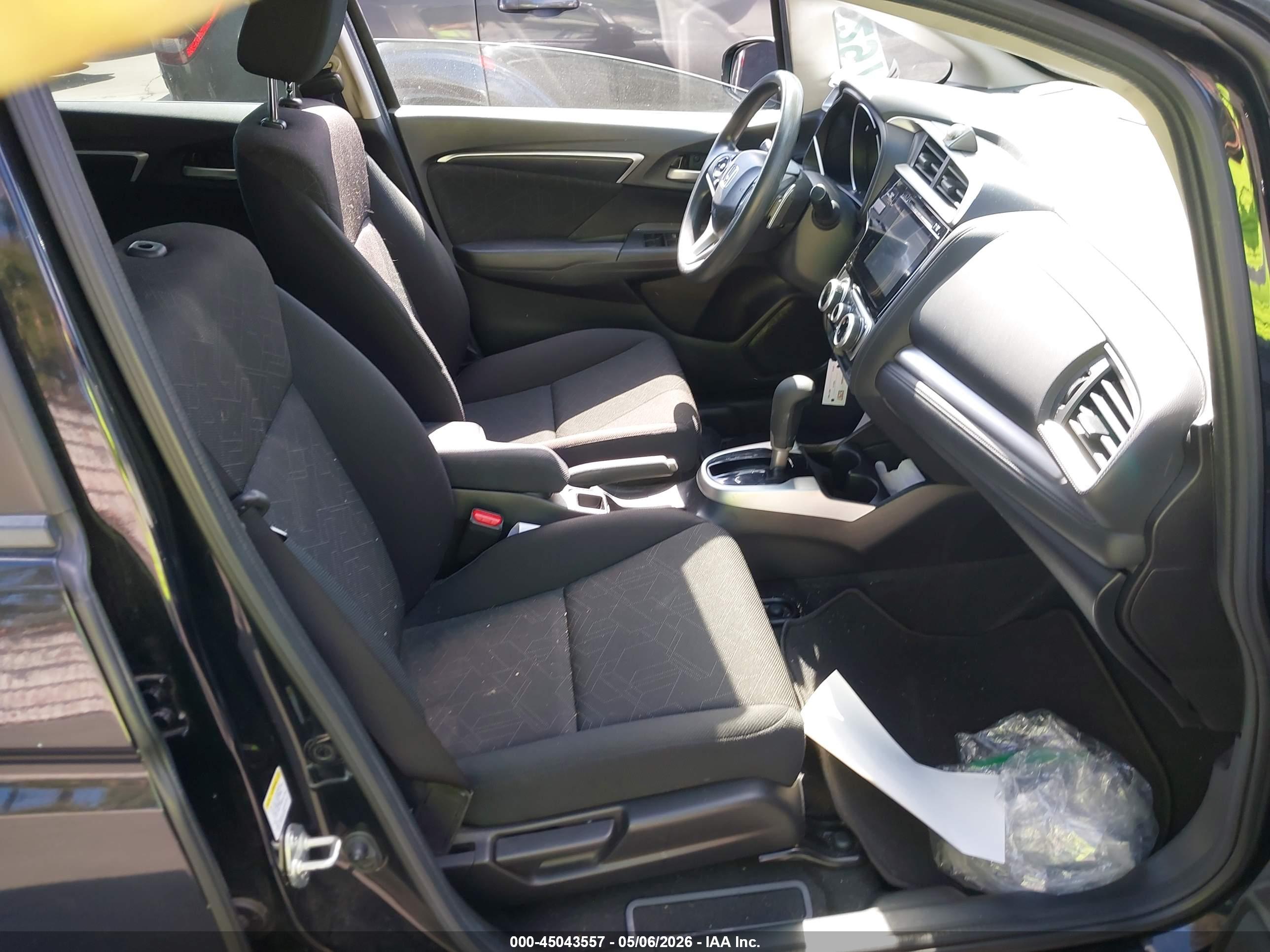 HONDA FIT image 5