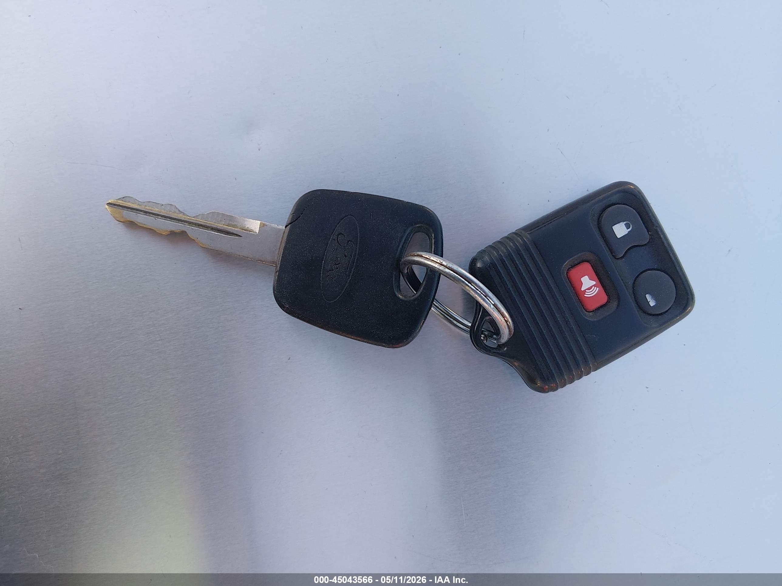 FORD EXPLORER image 11