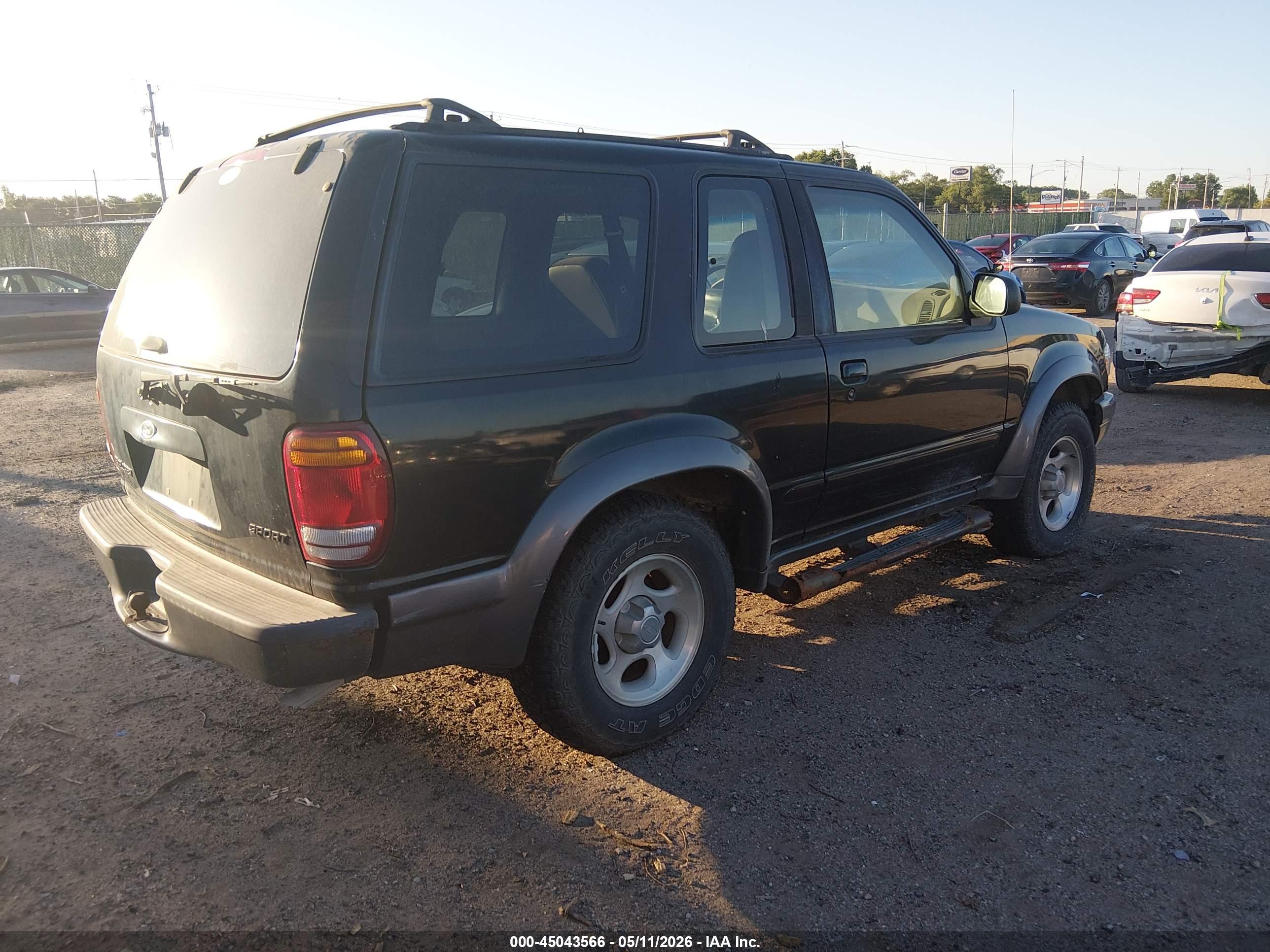 FORD EXPLORER image 4