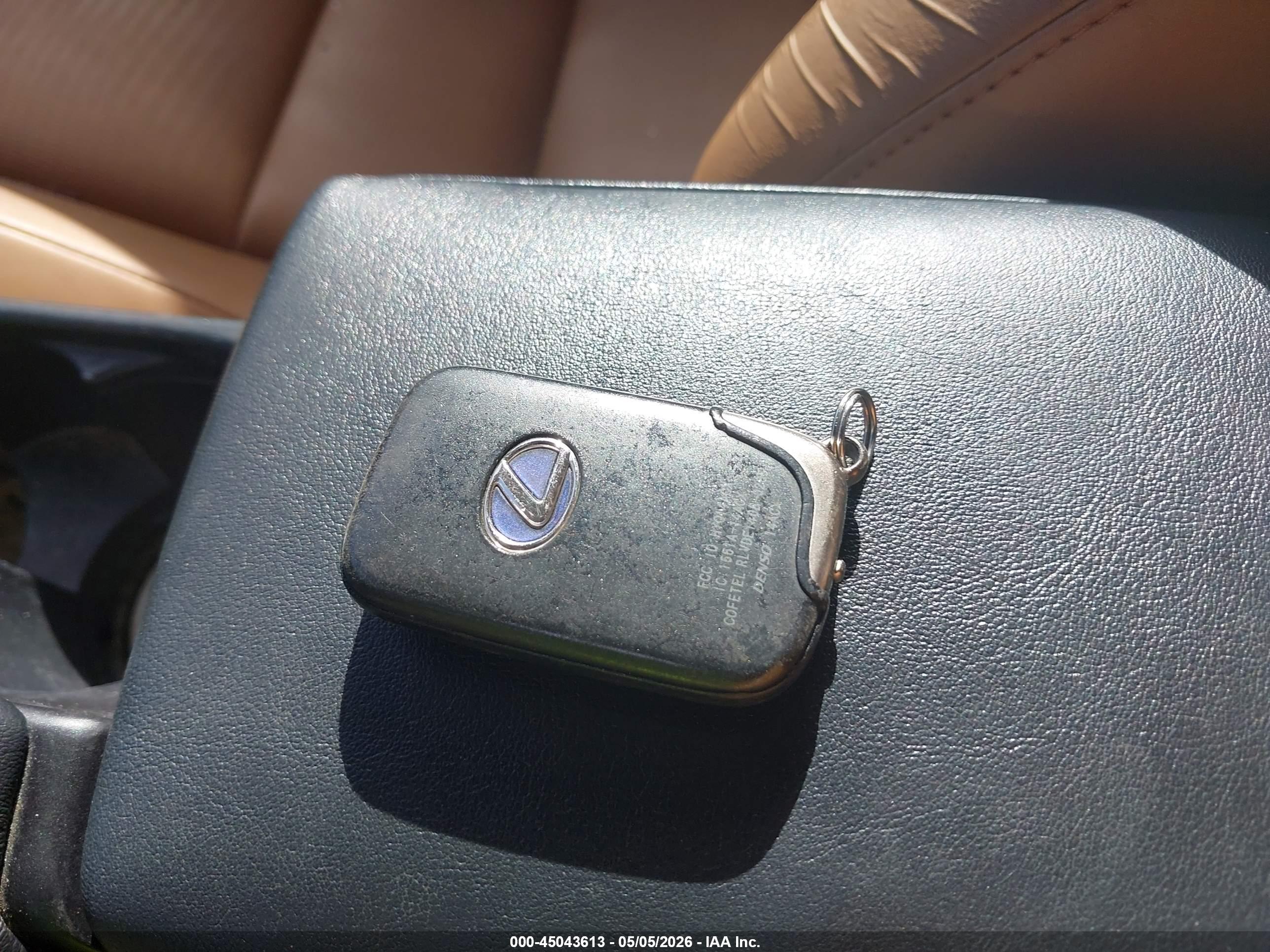 LEXUS CT image 11