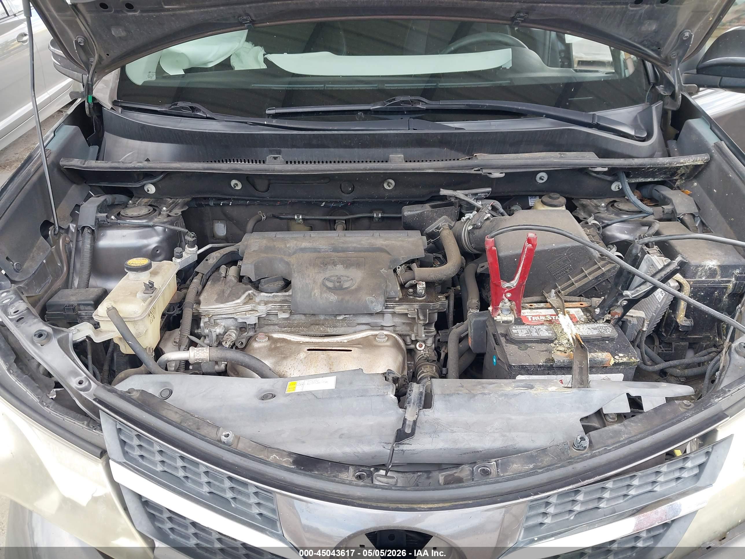TOYOTA RAV4 image 10
