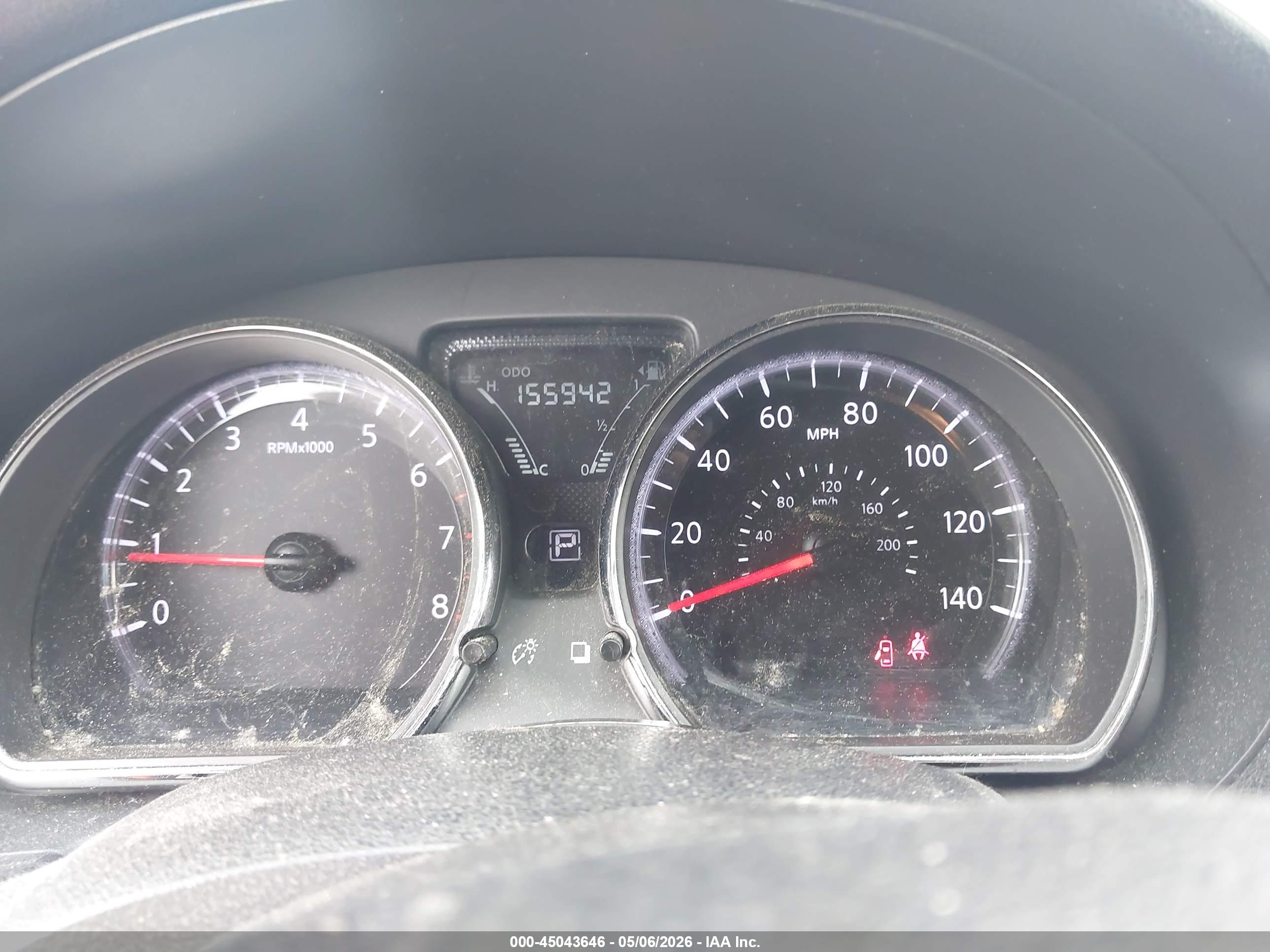 NISSAN VERSA image 7