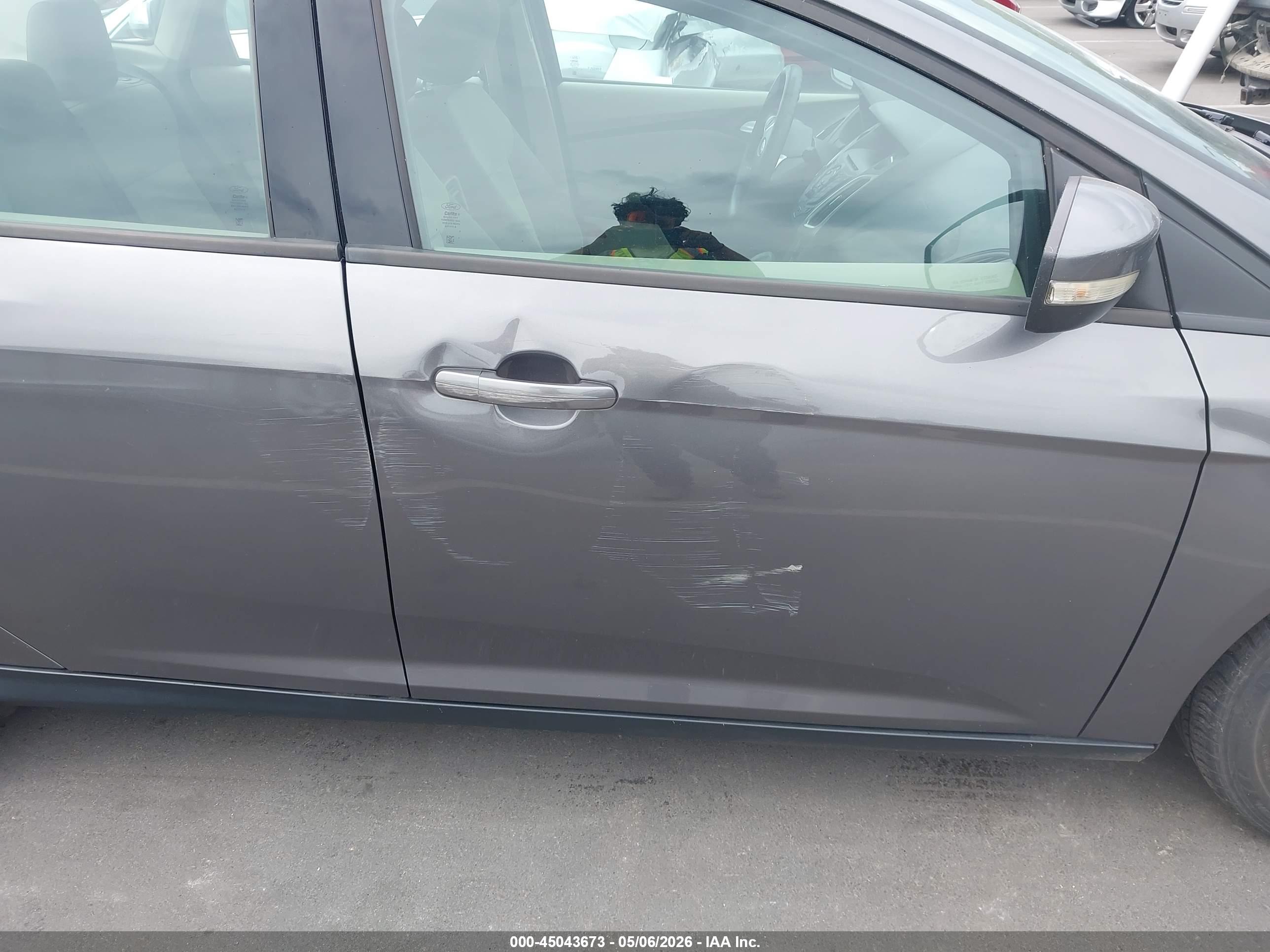 FORD FOCUS image 6