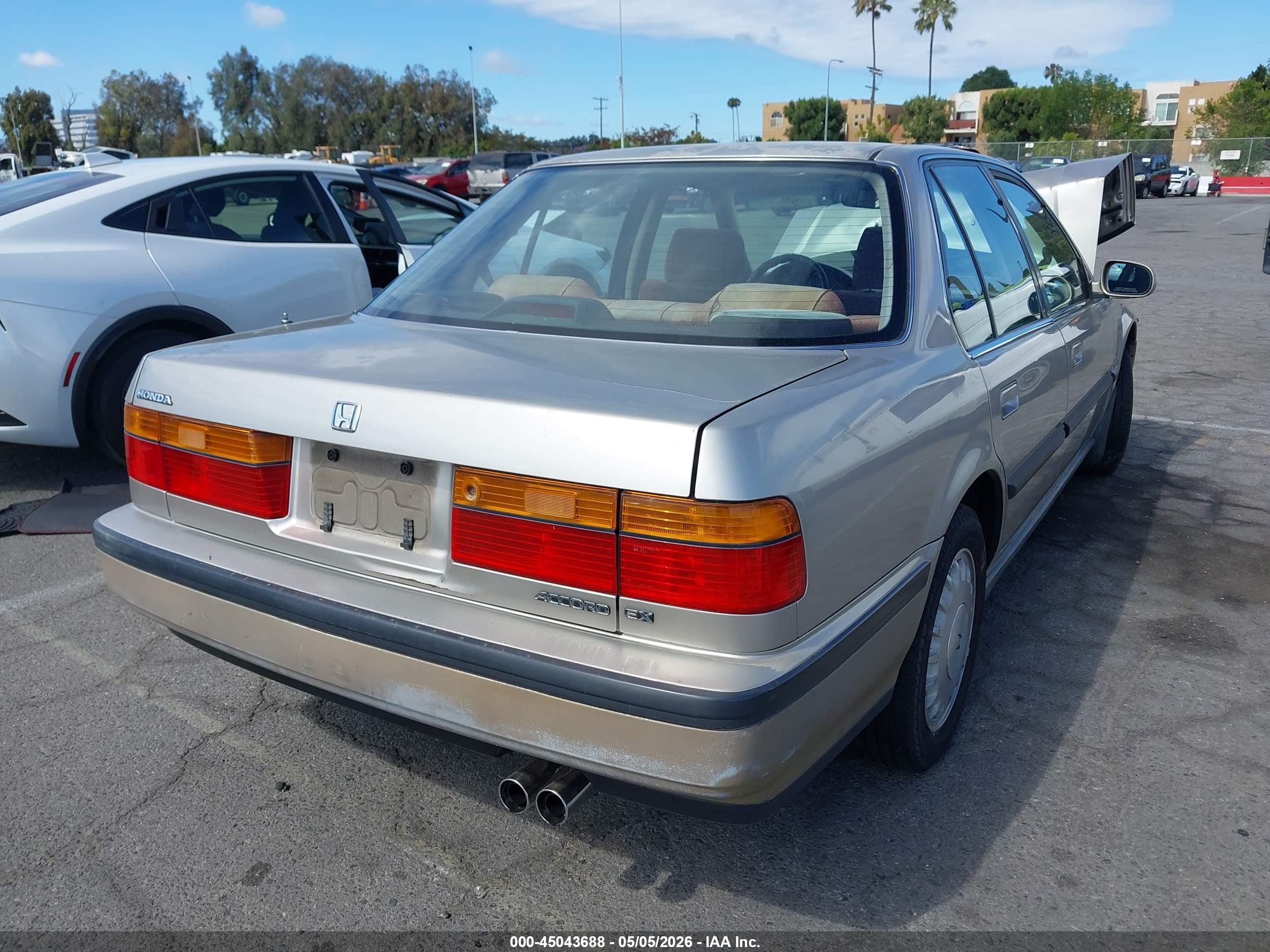 HONDA ACCORD image 4