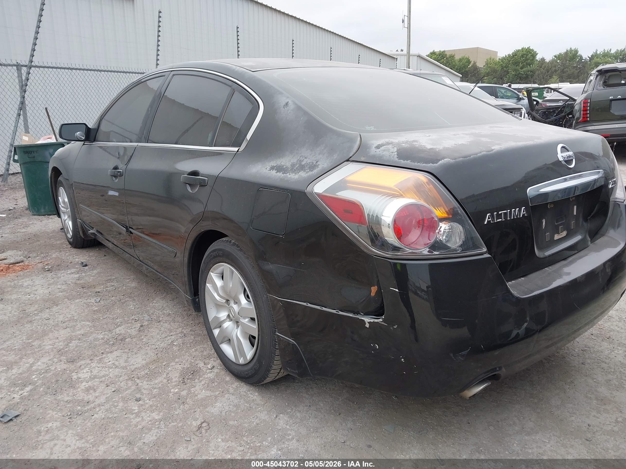 NISSAN ALTIMA image 3
