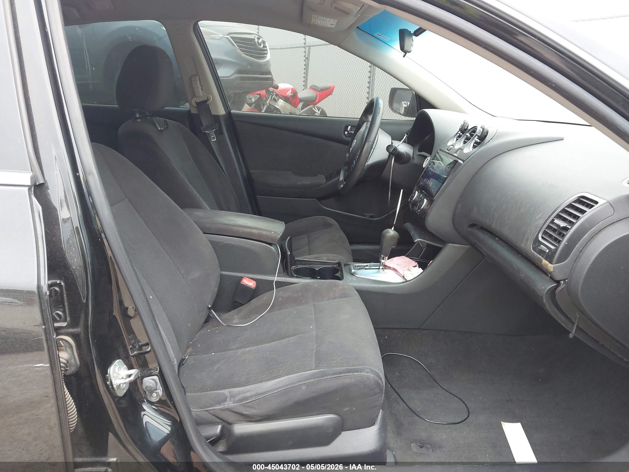 NISSAN ALTIMA image 5