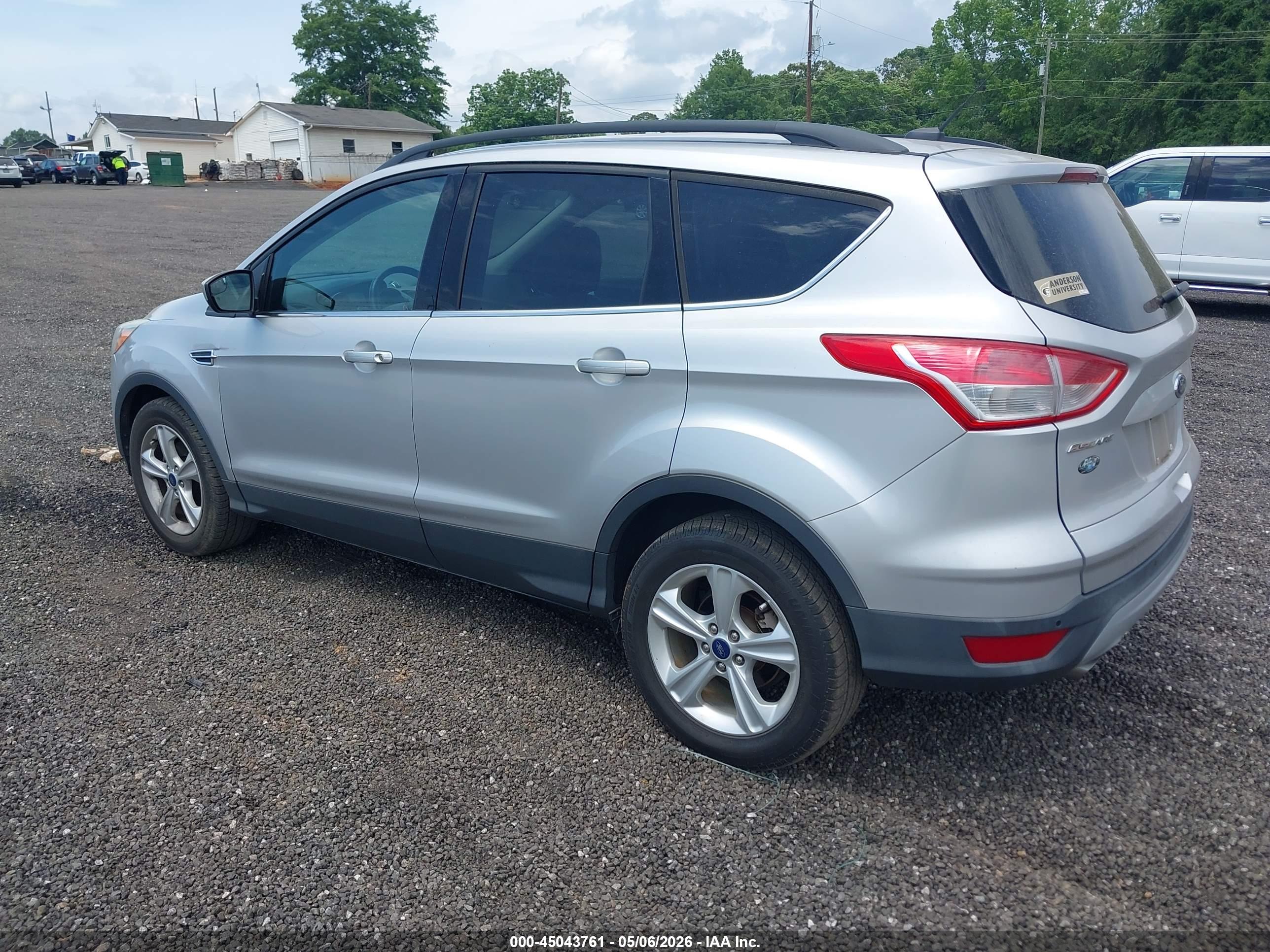 FORD ESCAPE image 3