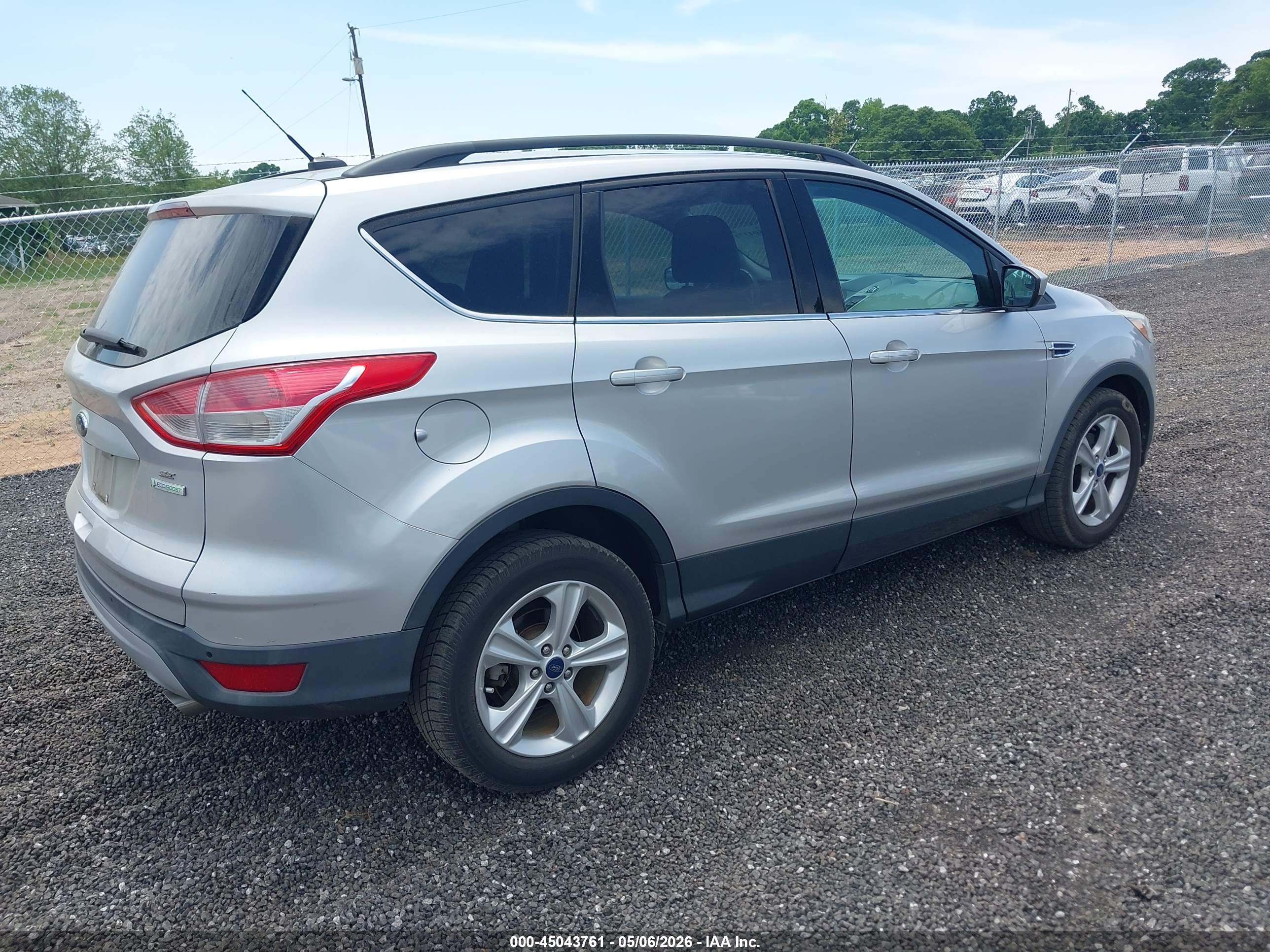 FORD ESCAPE image 4