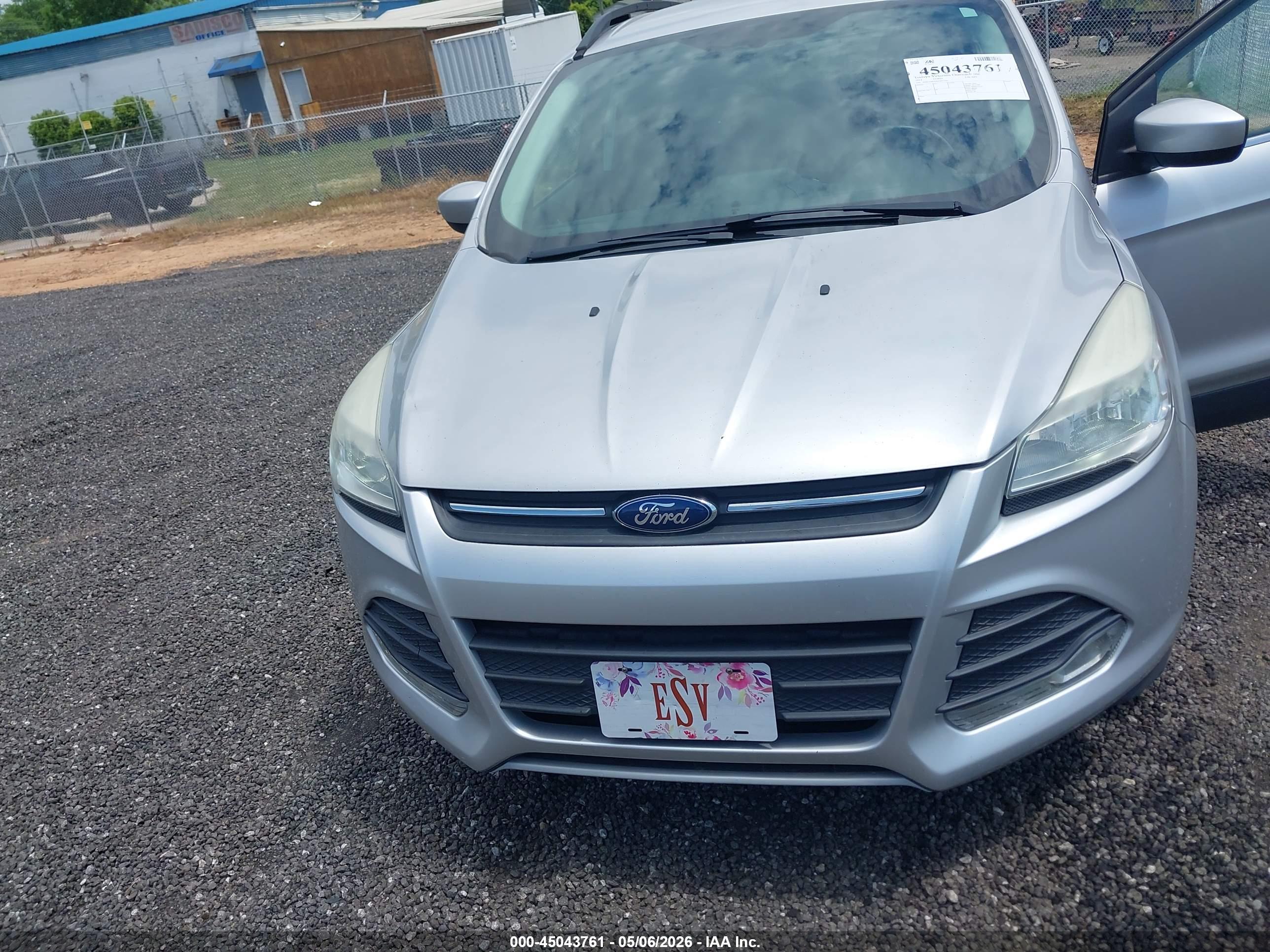FORD ESCAPE image 6