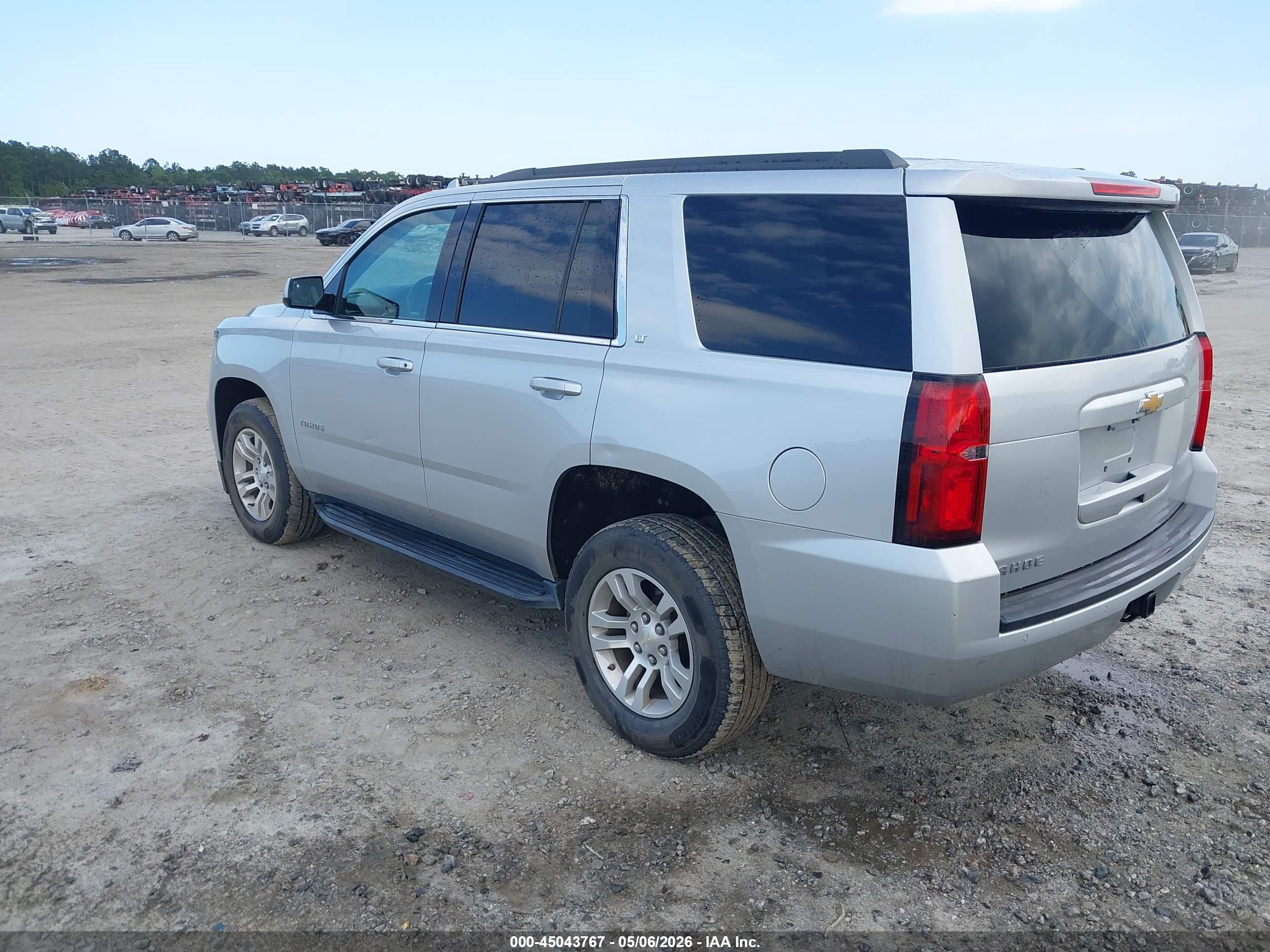 CHEVROLET TAHOE image 3