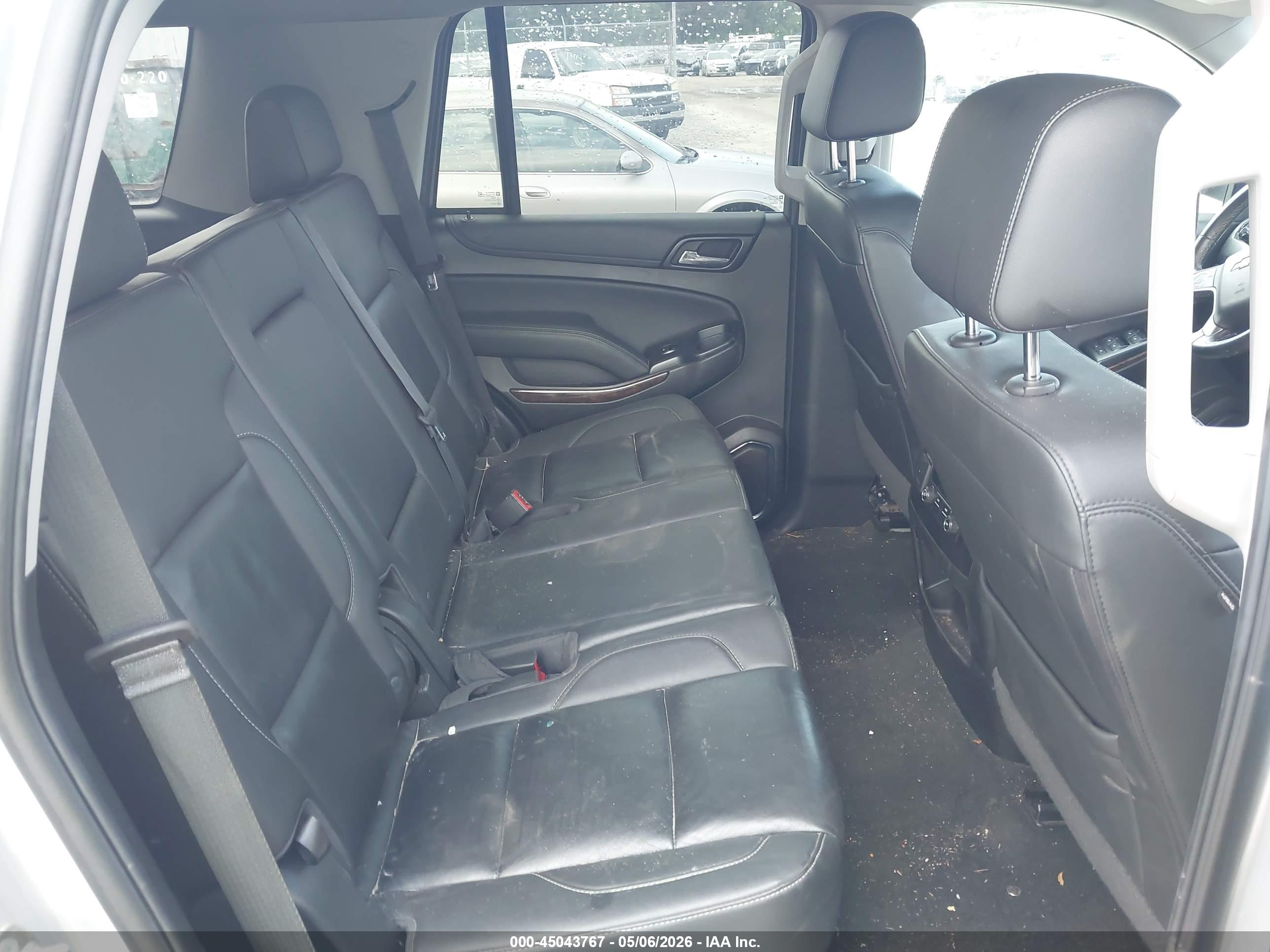 CHEVROLET TAHOE image 8