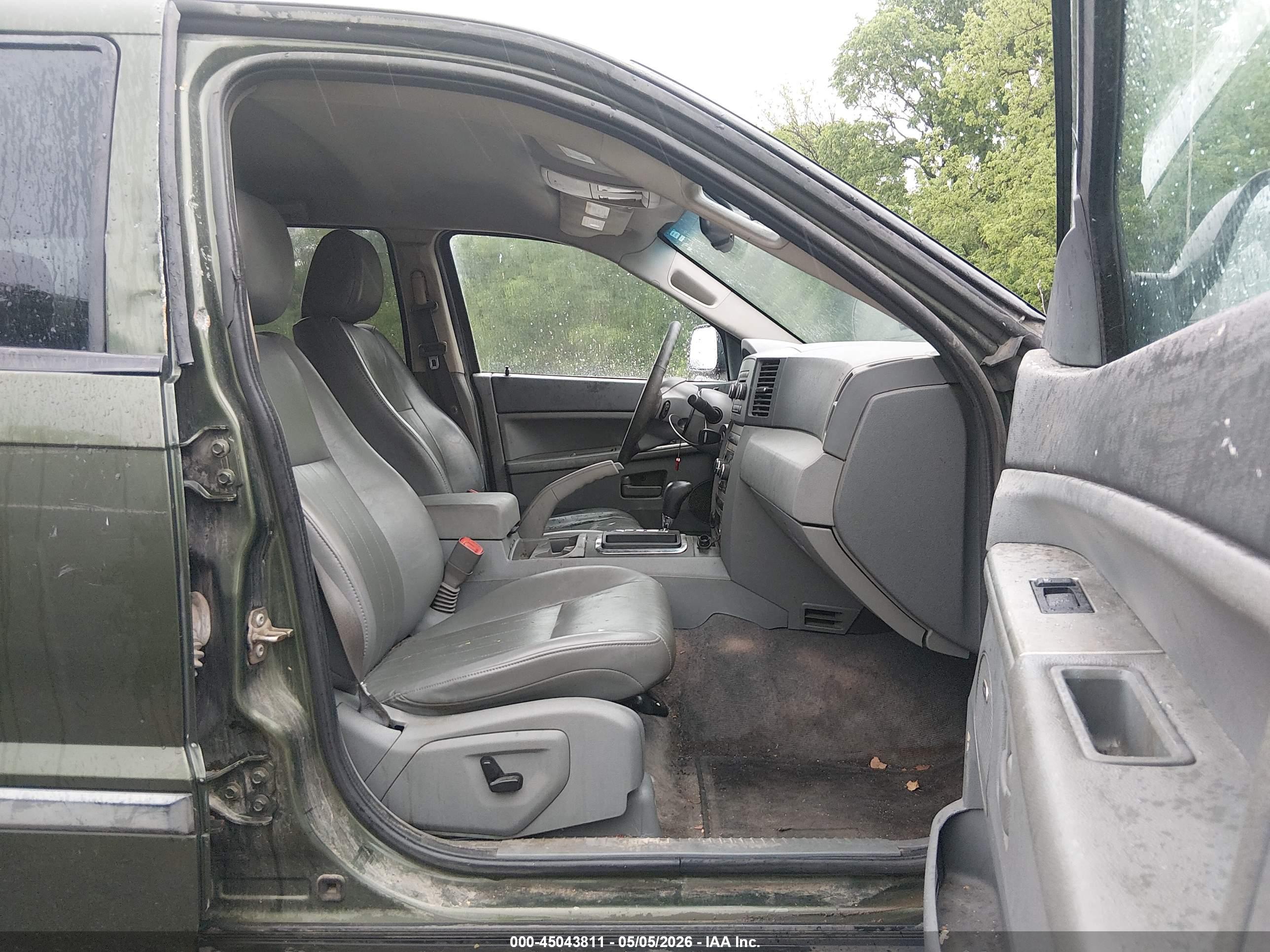 JEEP GRAND image 5