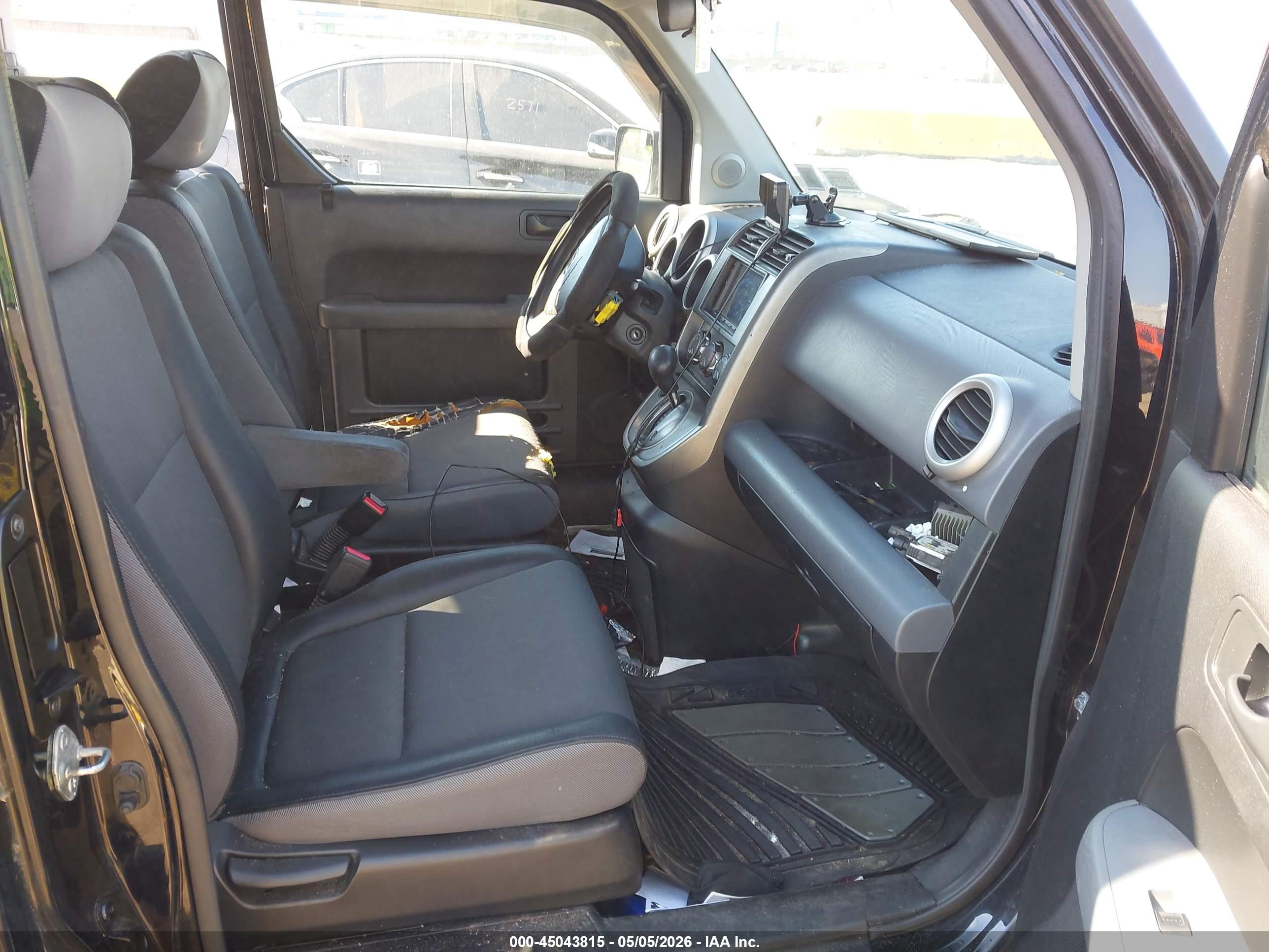 HONDA ELEMENT image 5