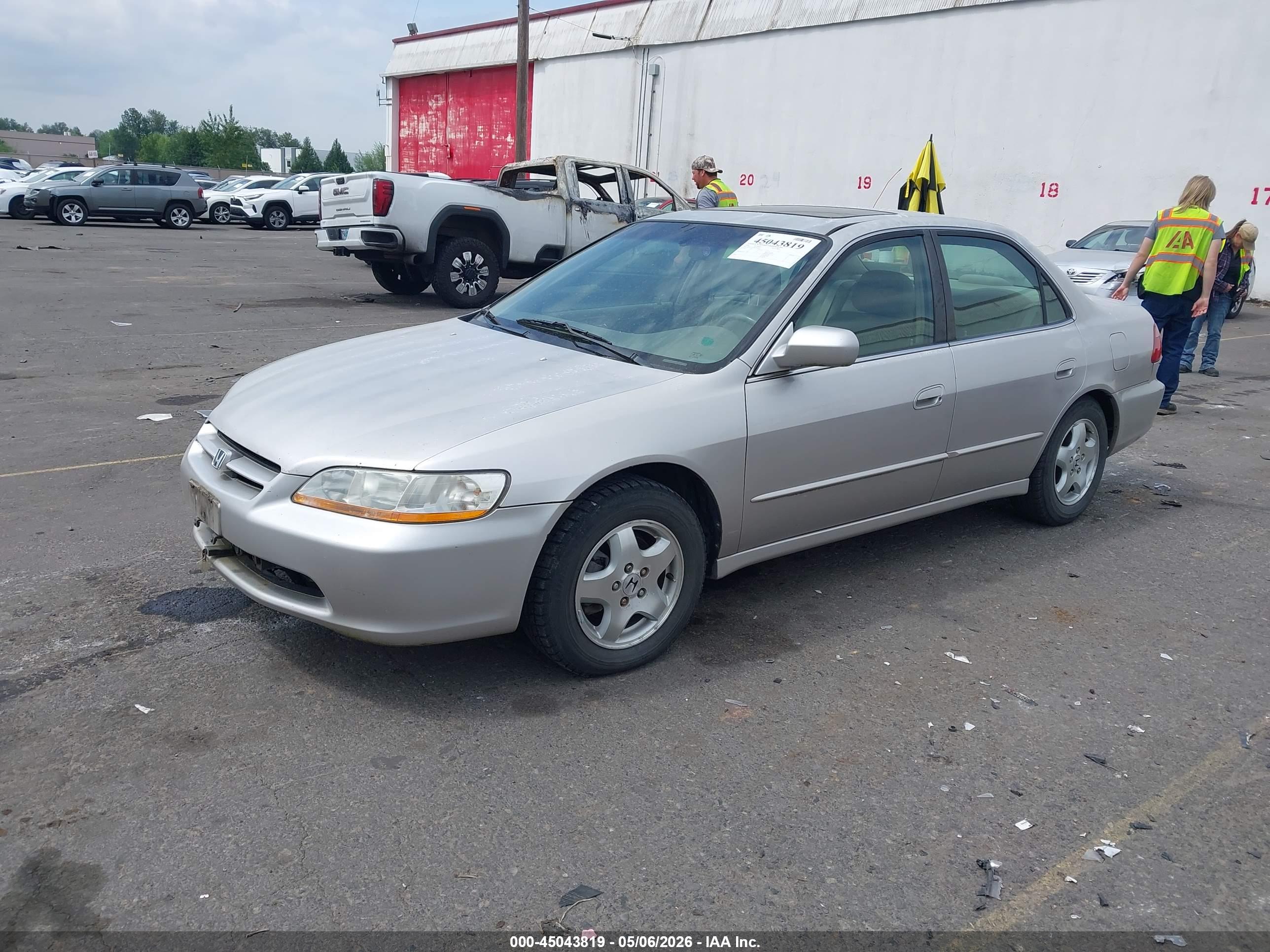 HONDA ACCORD image 2