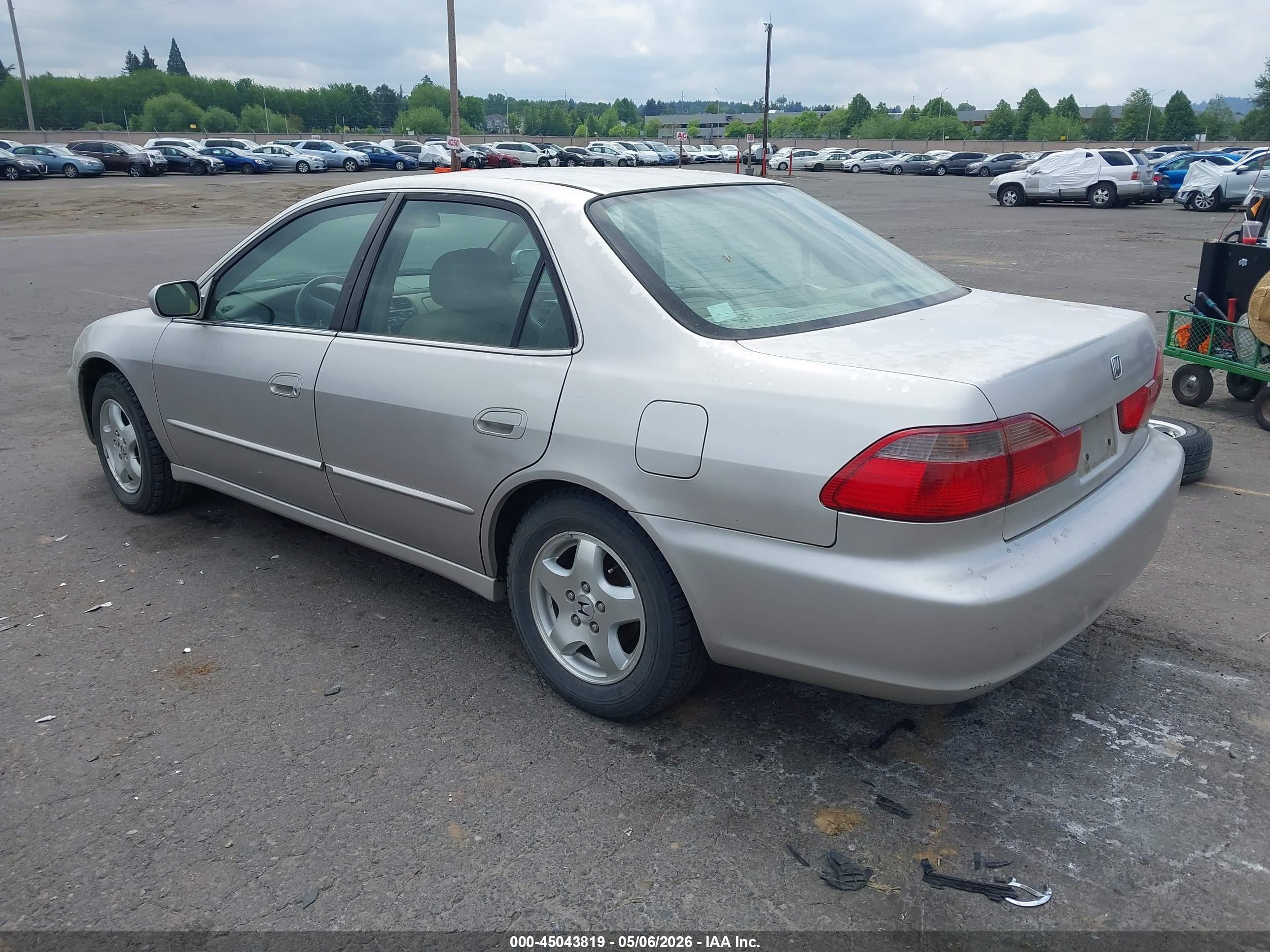 HONDA ACCORD image 3