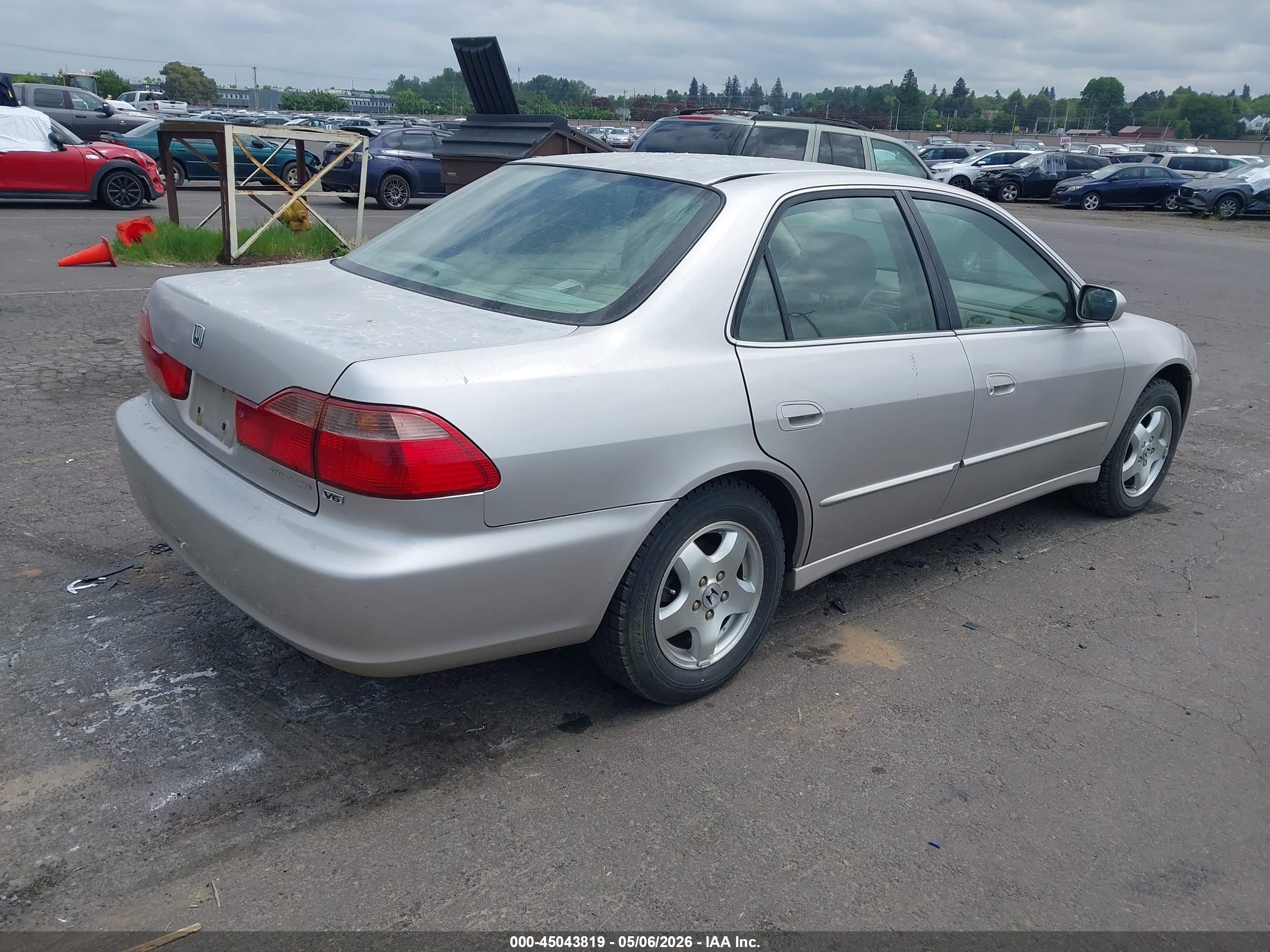 HONDA ACCORD image 4