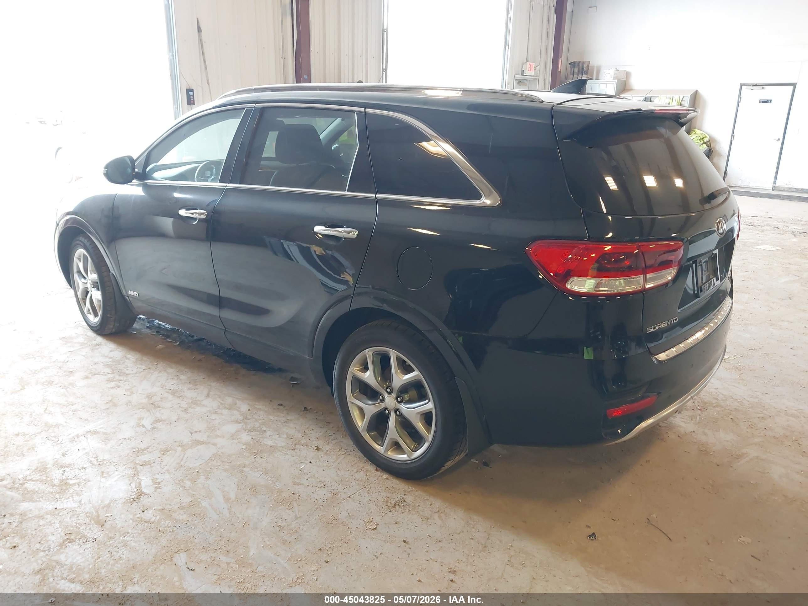 KIA SORENTO image 3