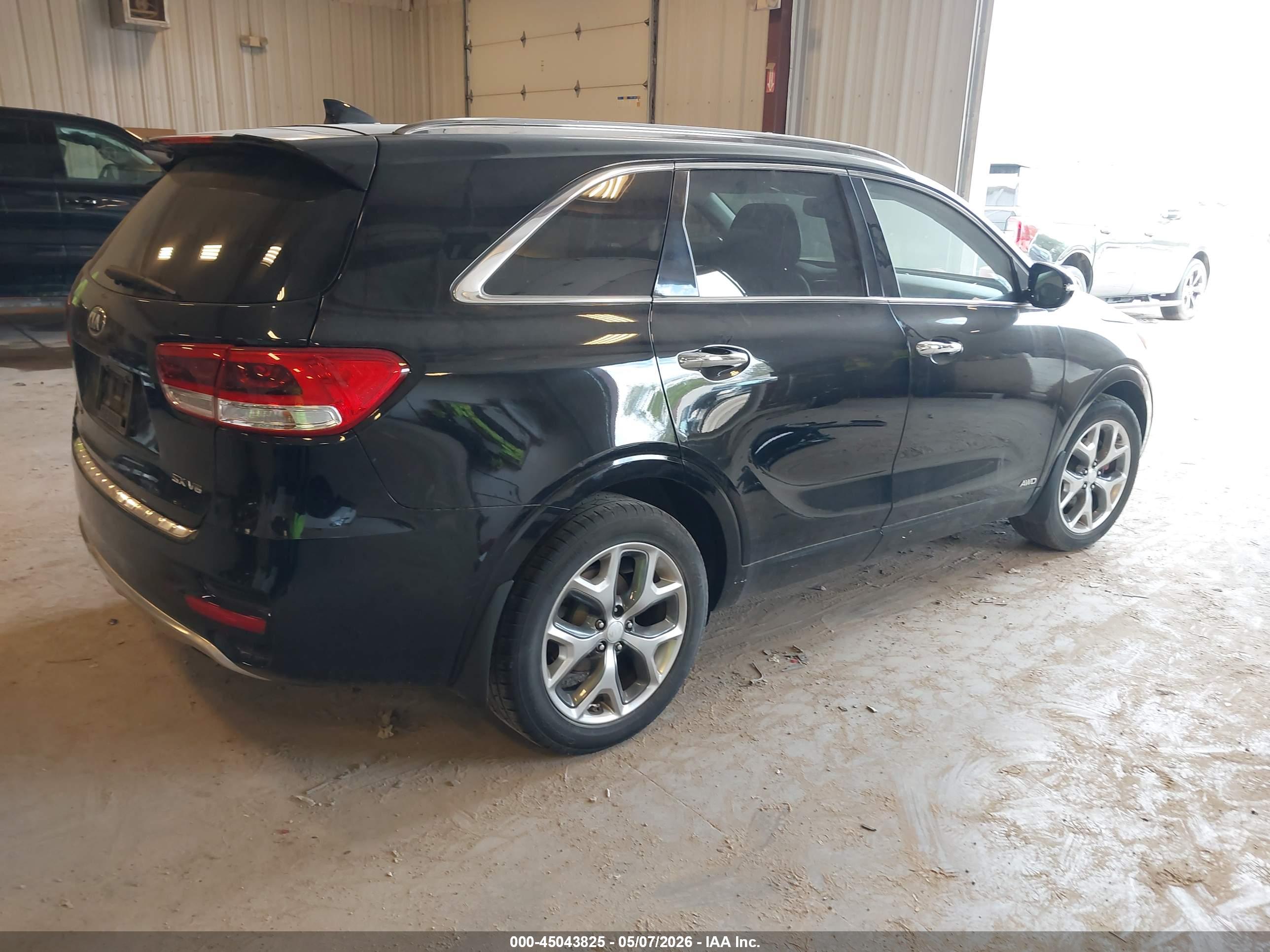 KIA SORENTO image 4