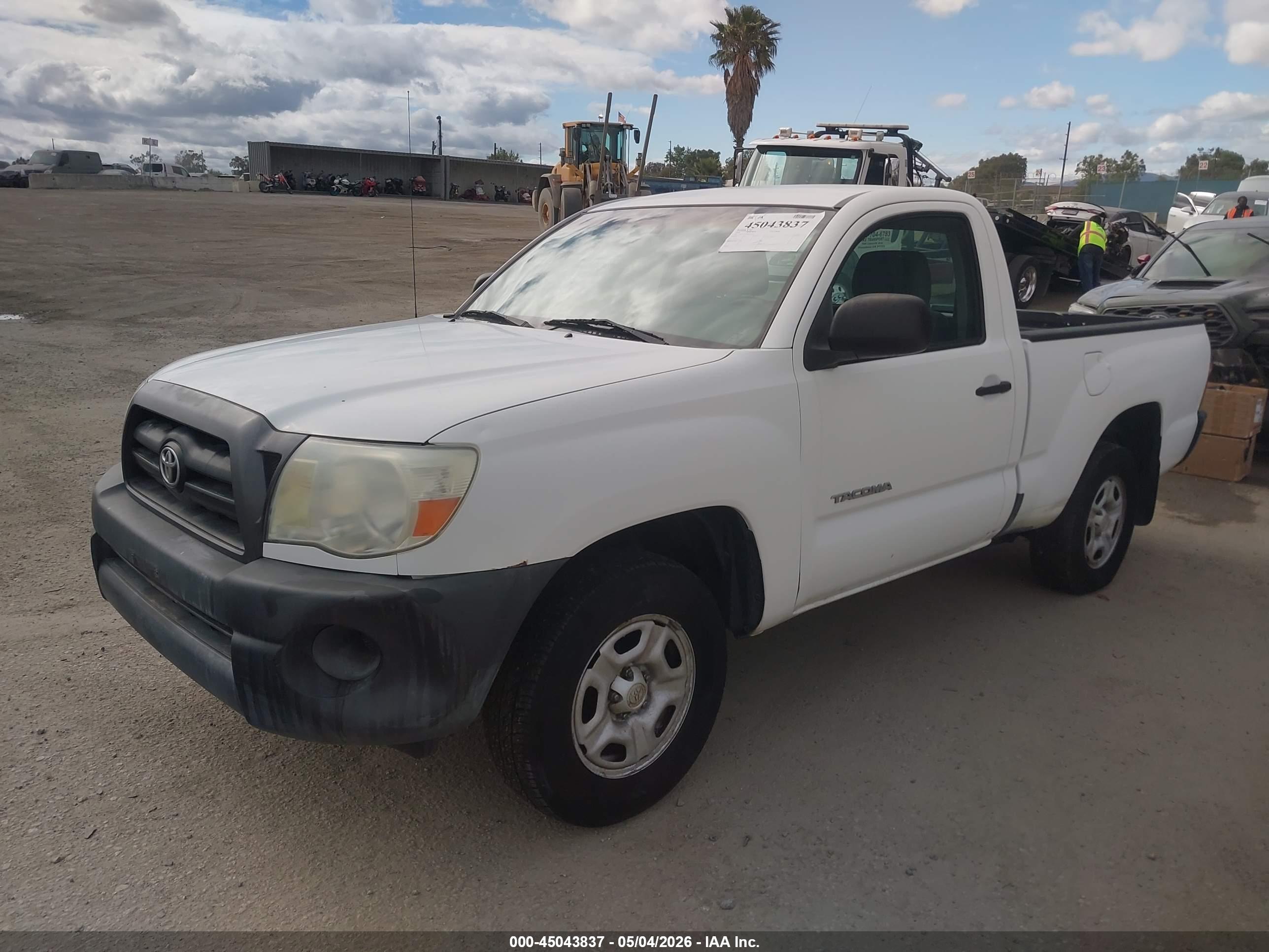 TOYOTA TACOMA image 2