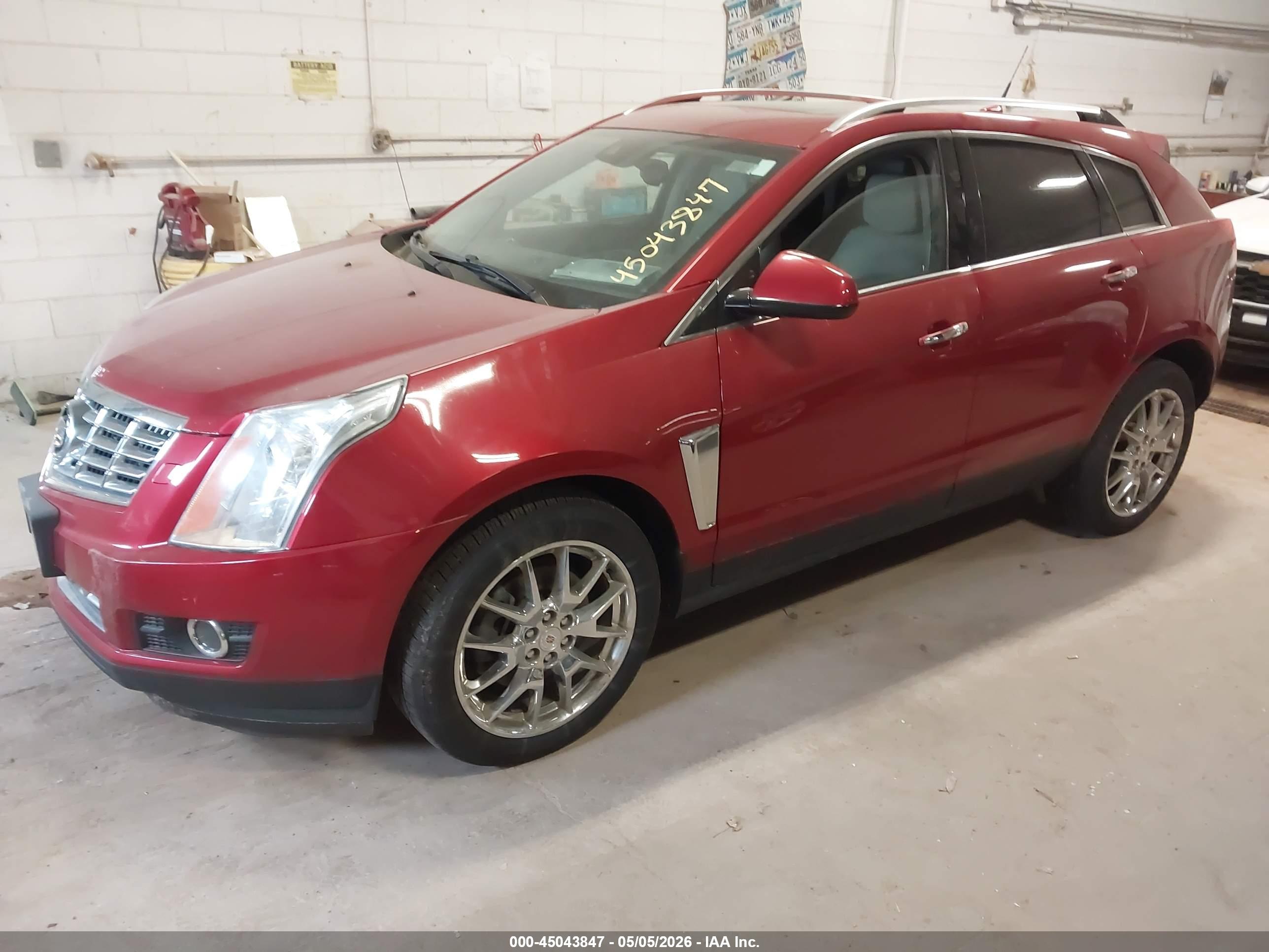 CADILLAC SRX image 2