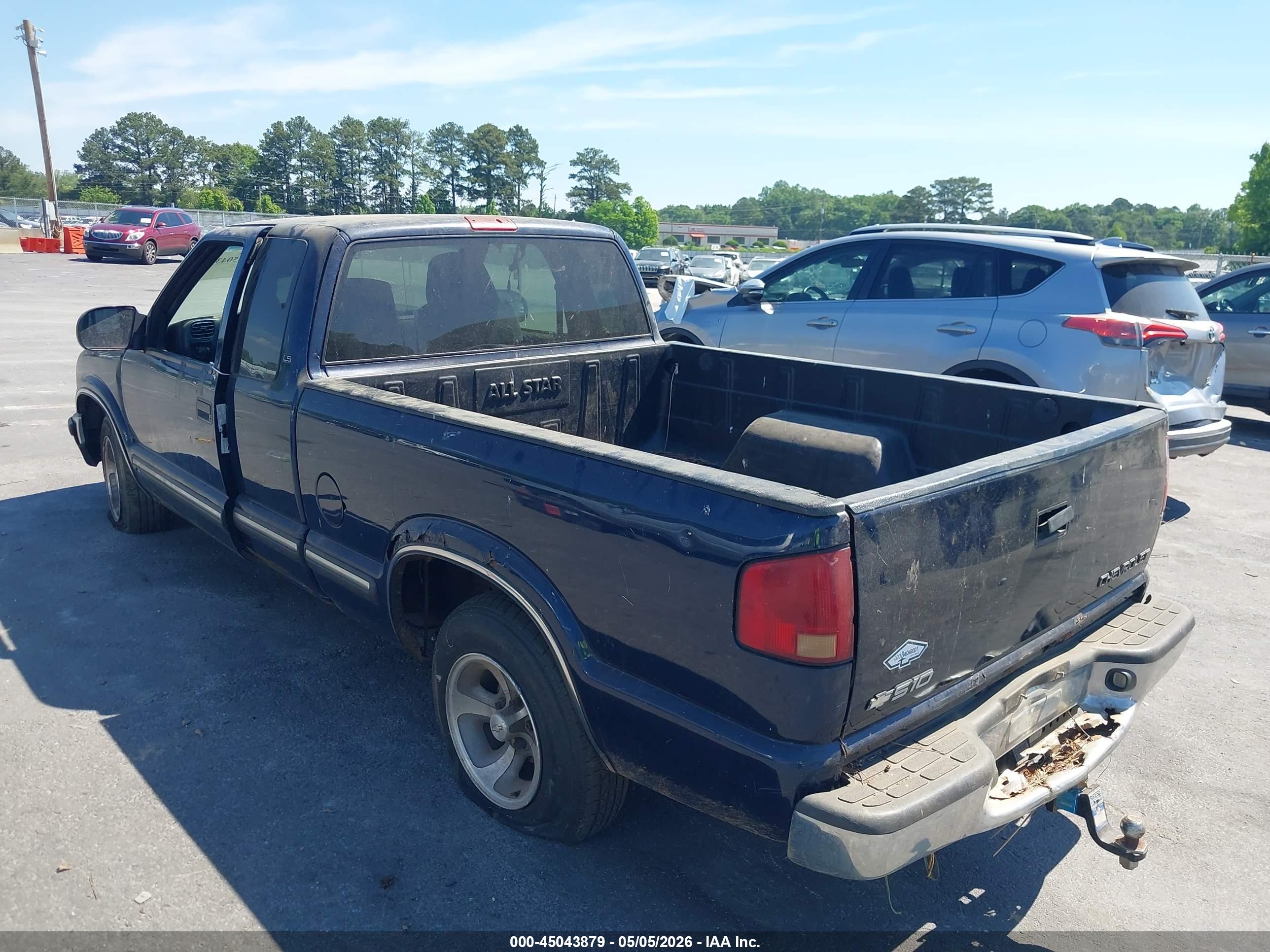 CHEVROLET S-10 image 3