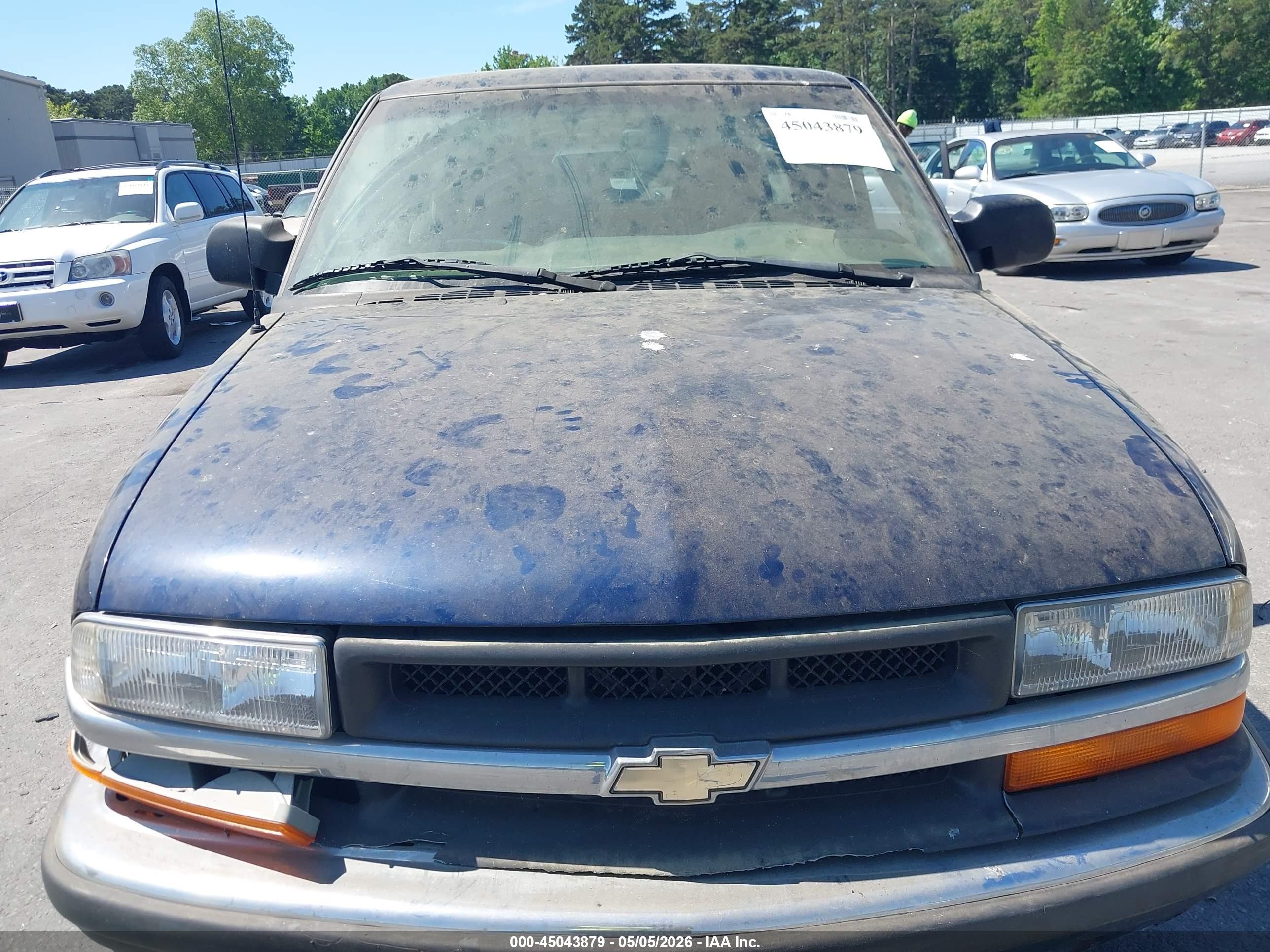 CHEVROLET S-10 image 6