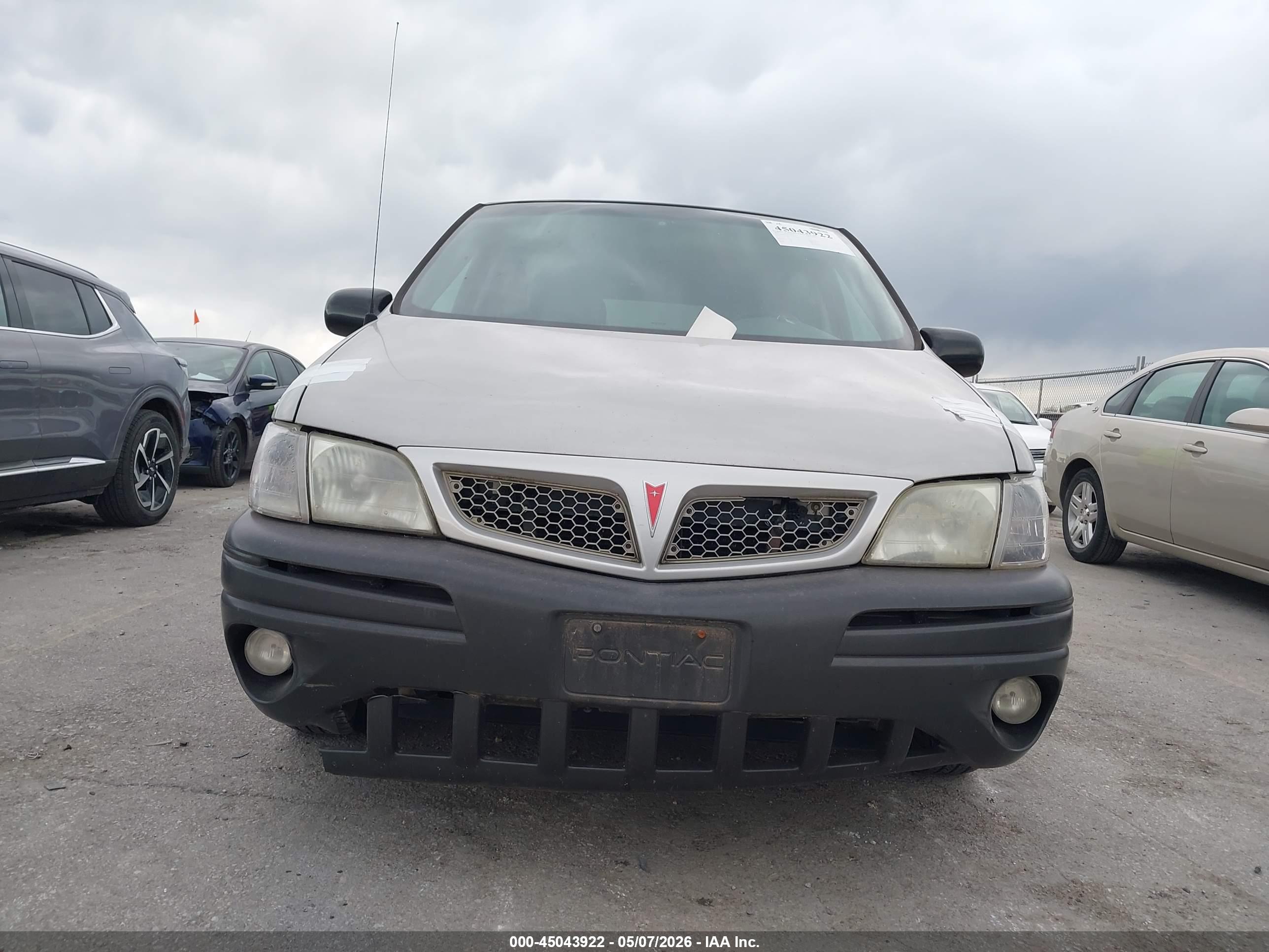 PONTIAC MONTANA image 6