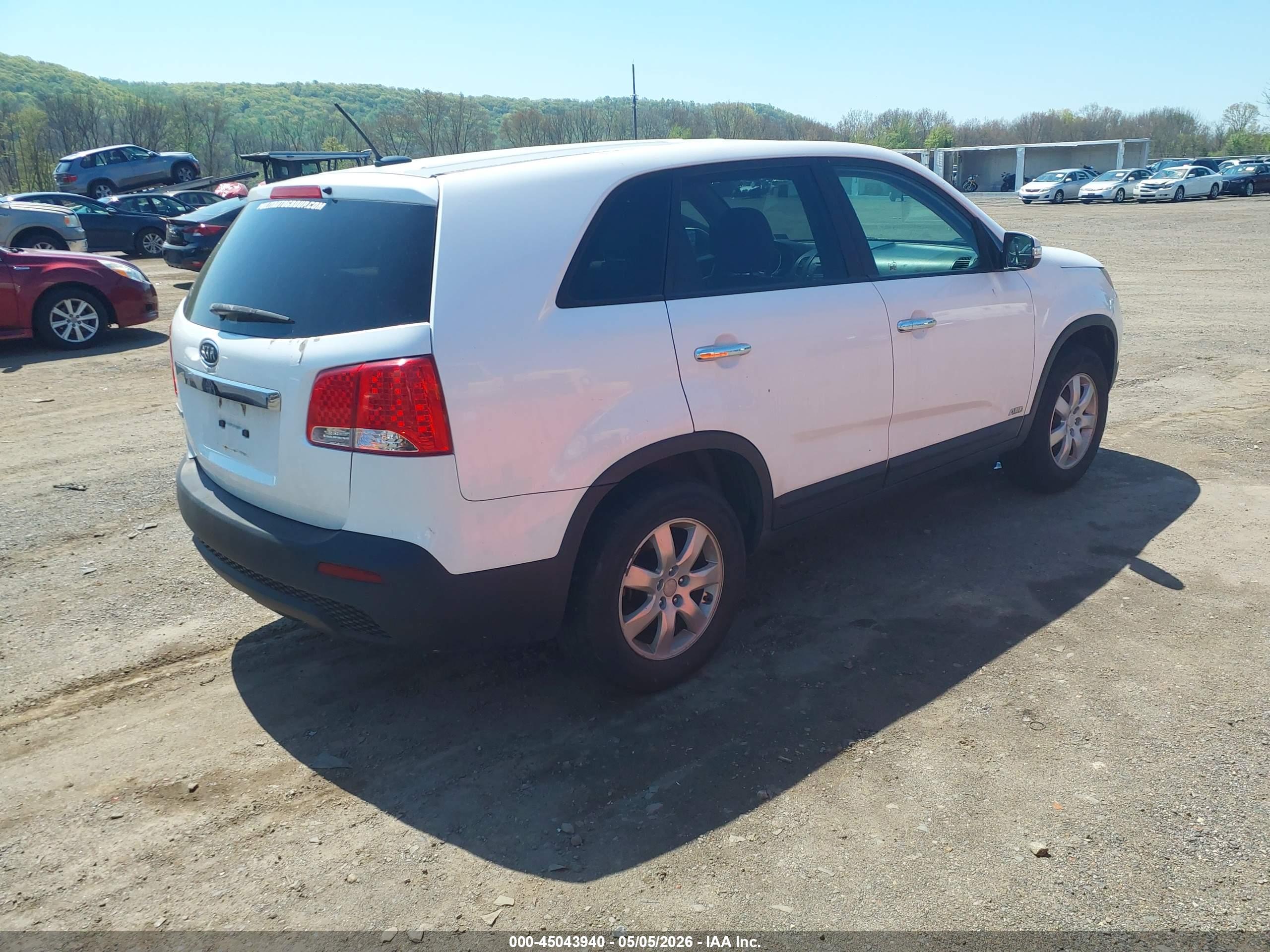 KIA SORENTO image 4