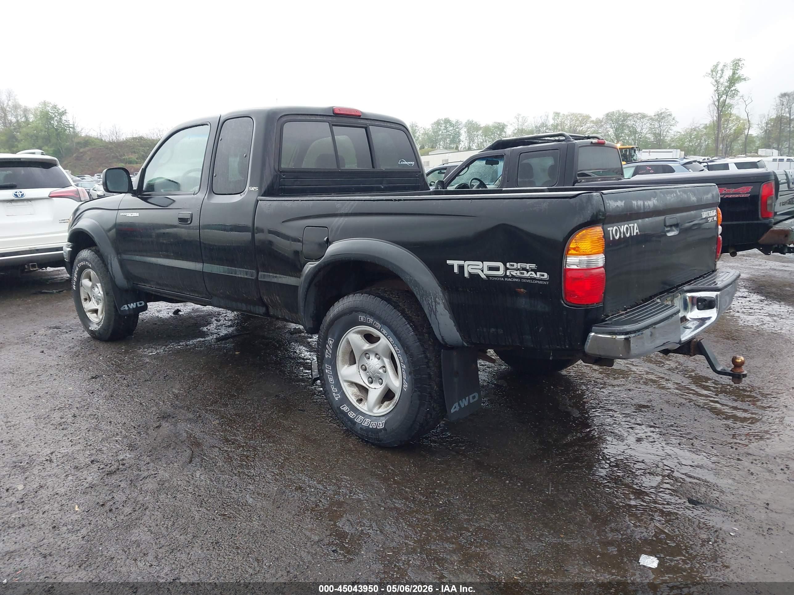 TOYOTA TACOMA image 3