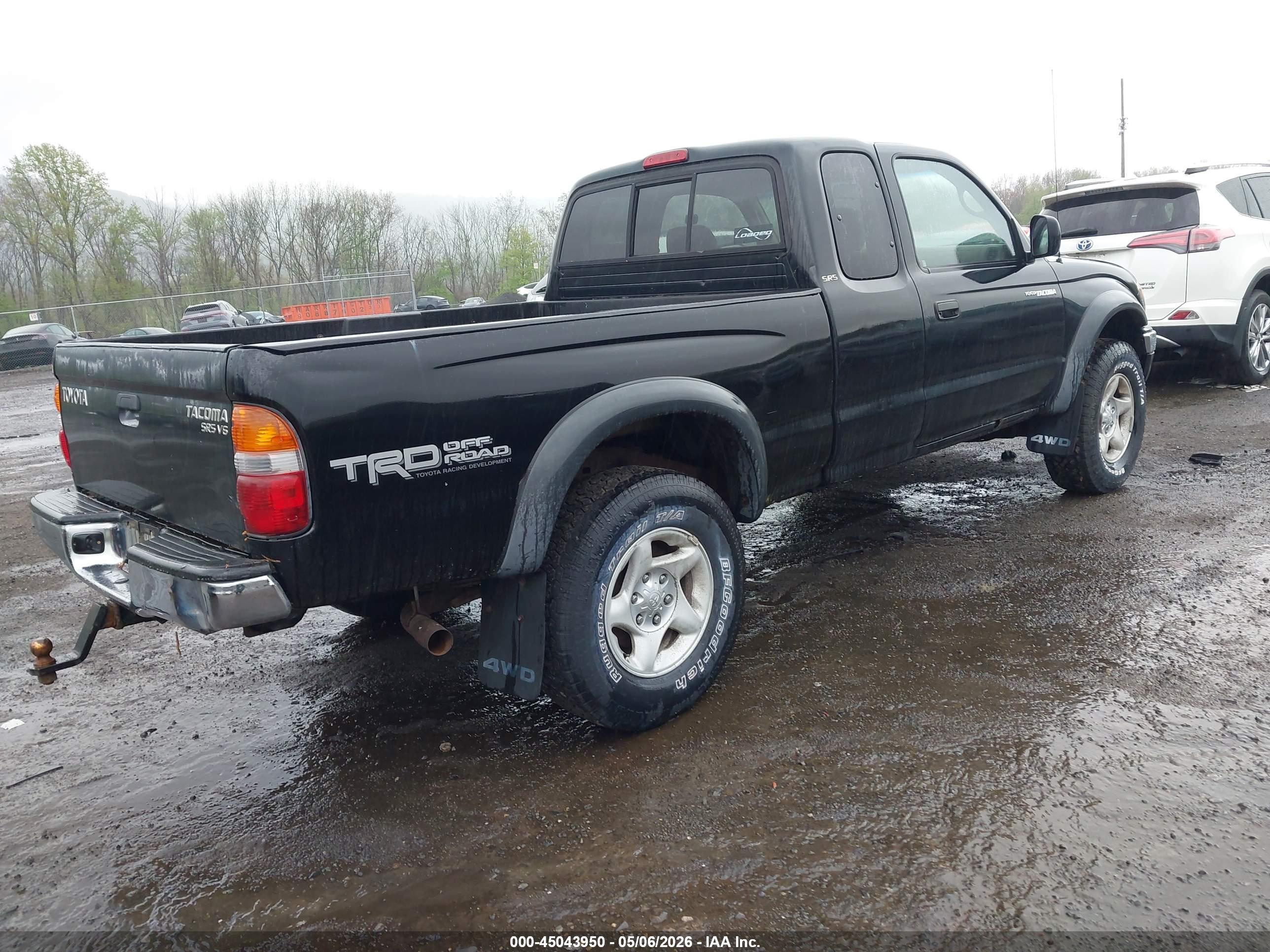TOYOTA TACOMA image 4
