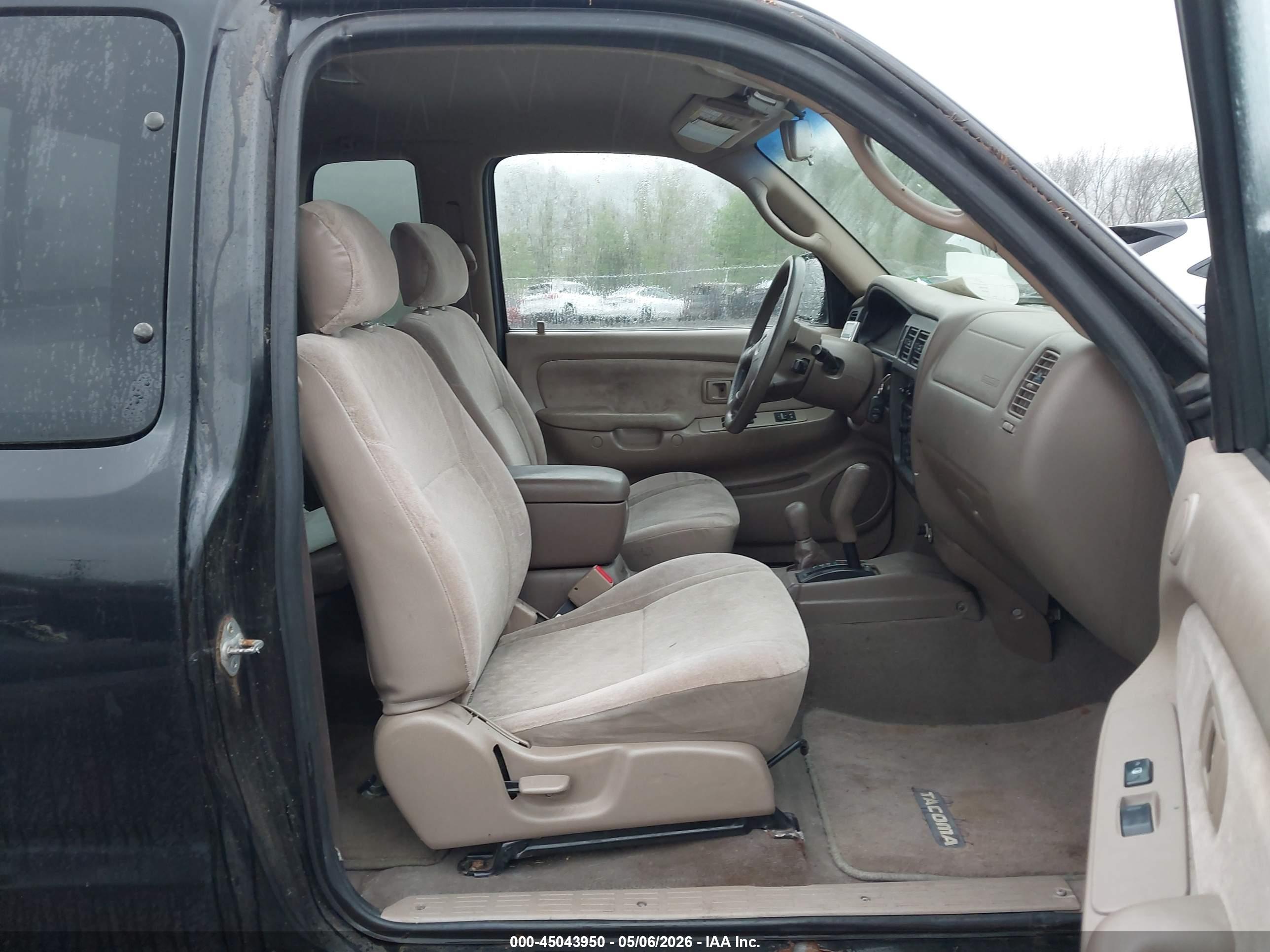 TOYOTA TACOMA image 5