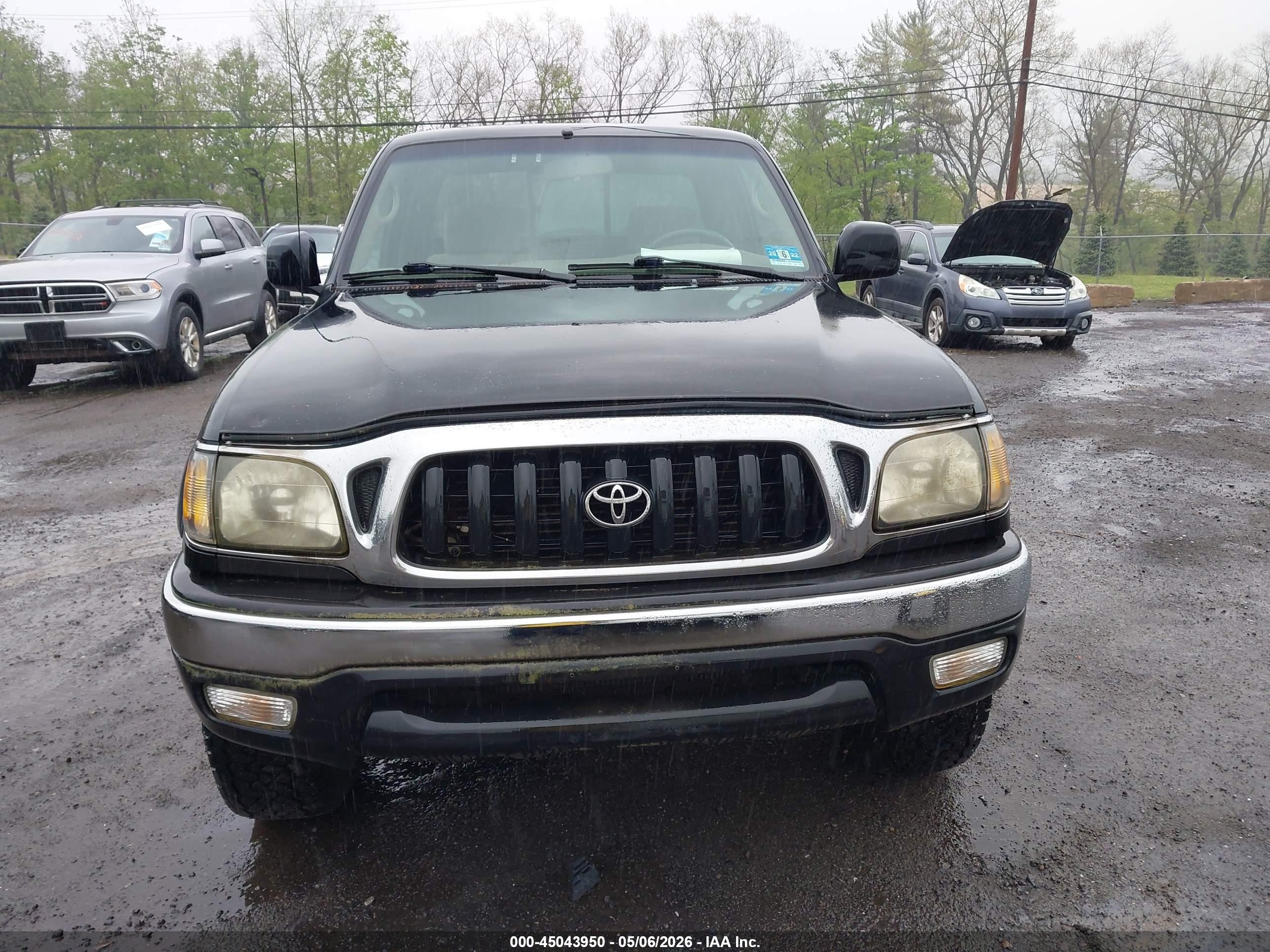 TOYOTA TACOMA image 6