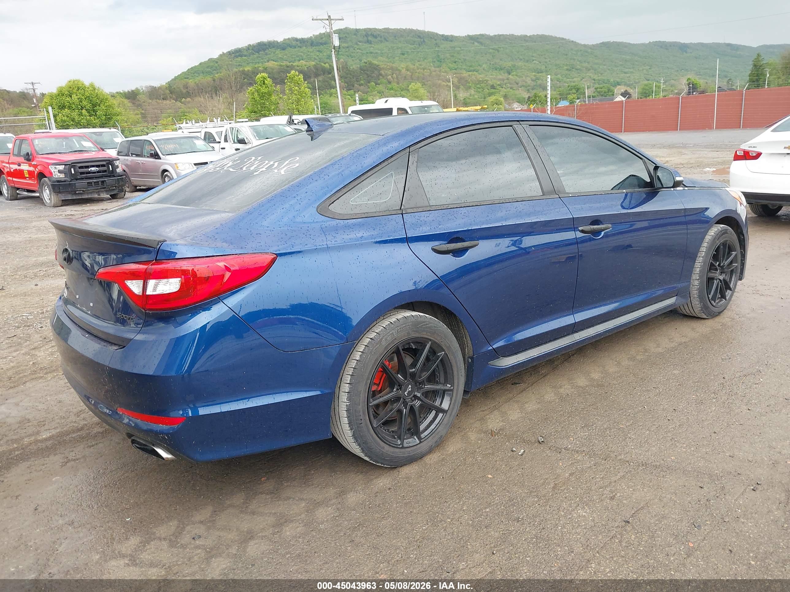 HYUNDAI SONATA image 4