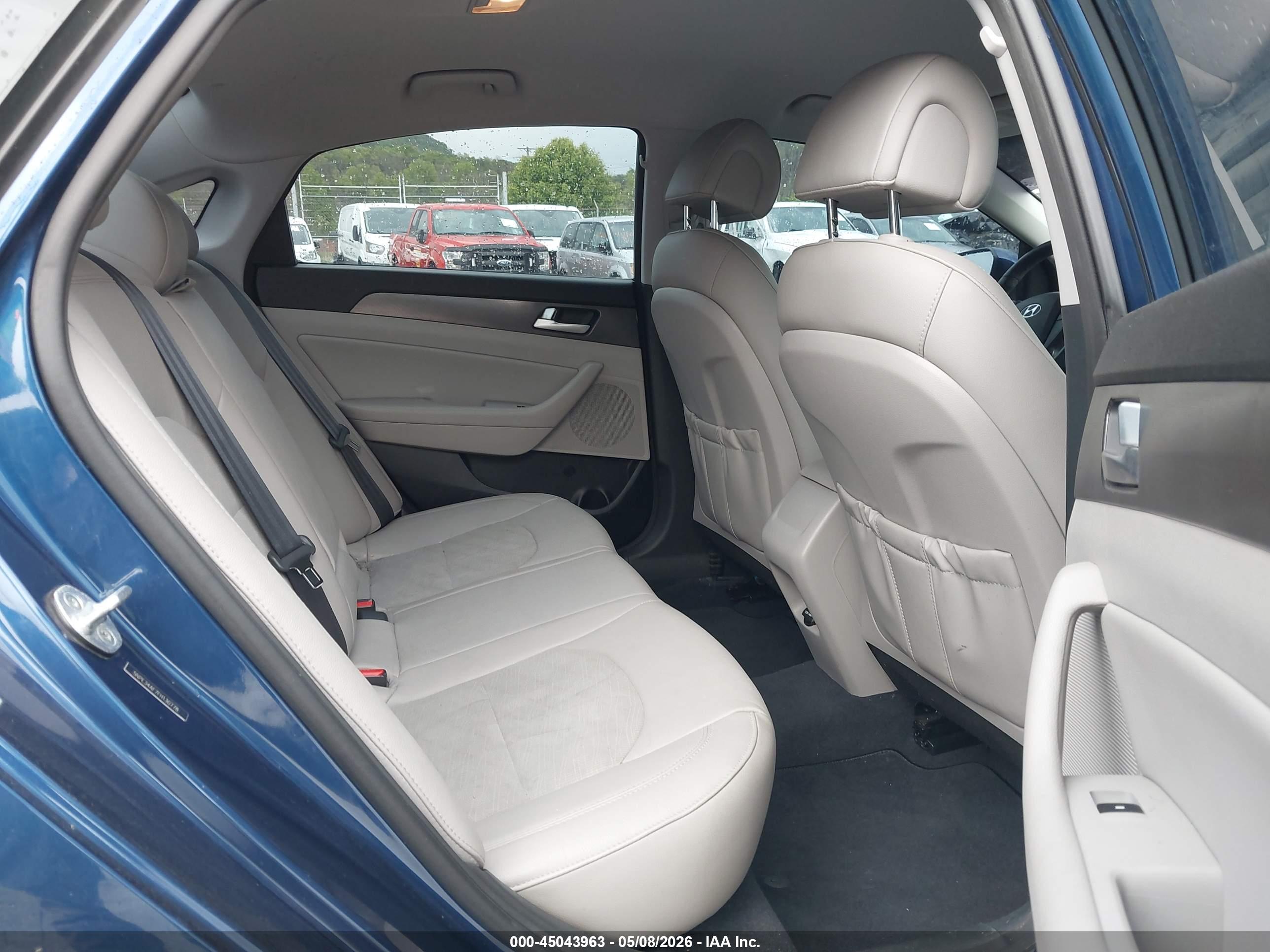 HYUNDAI SONATA image 8