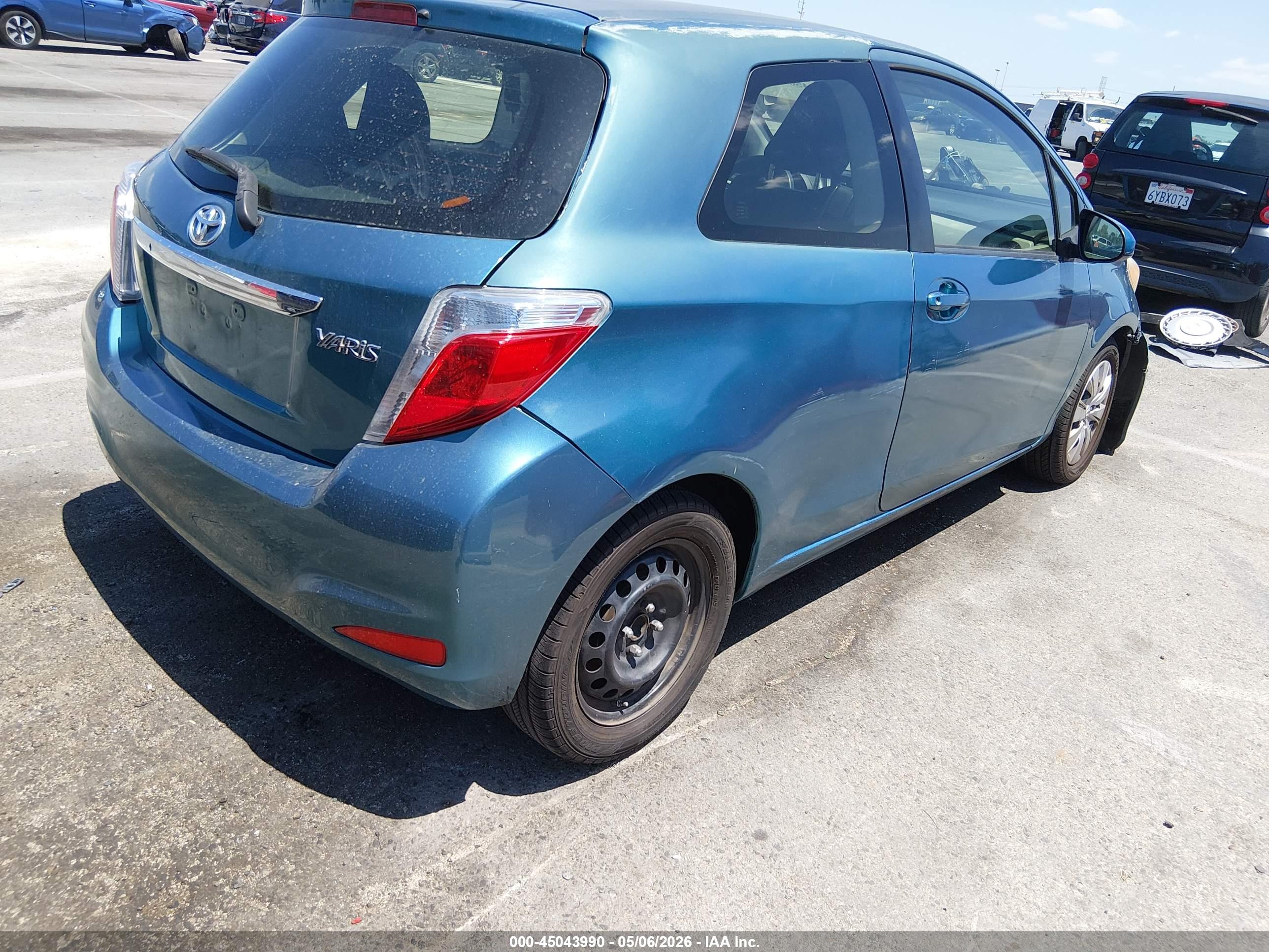 TOYOTA YARIS image 4