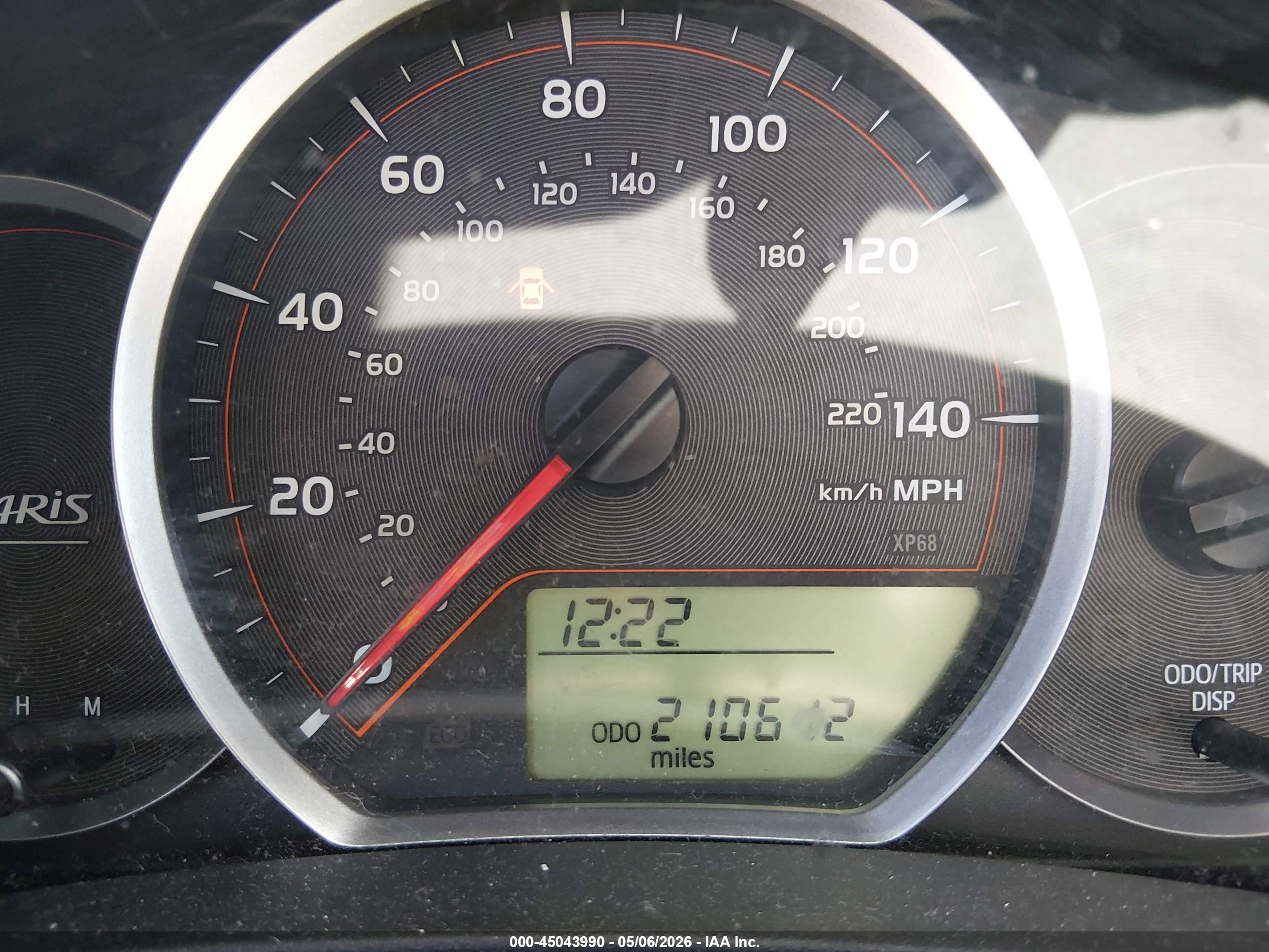 TOYOTA YARIS image 7