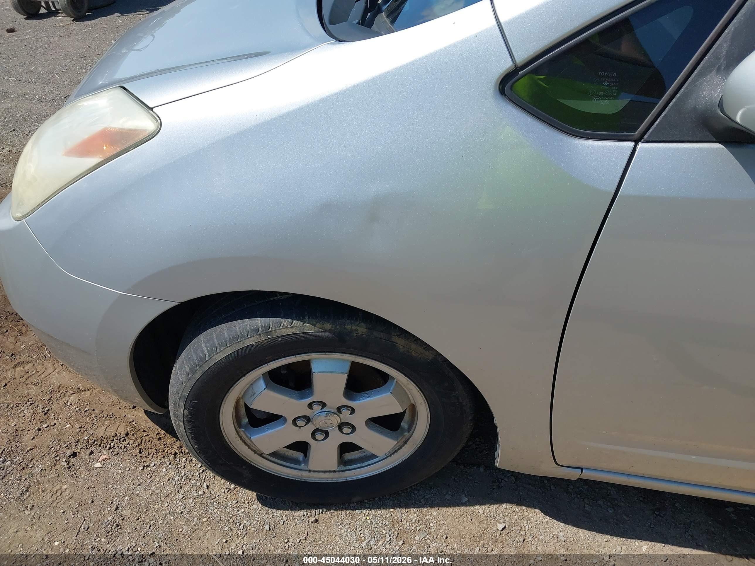 TOYOTA PRIUS image 6