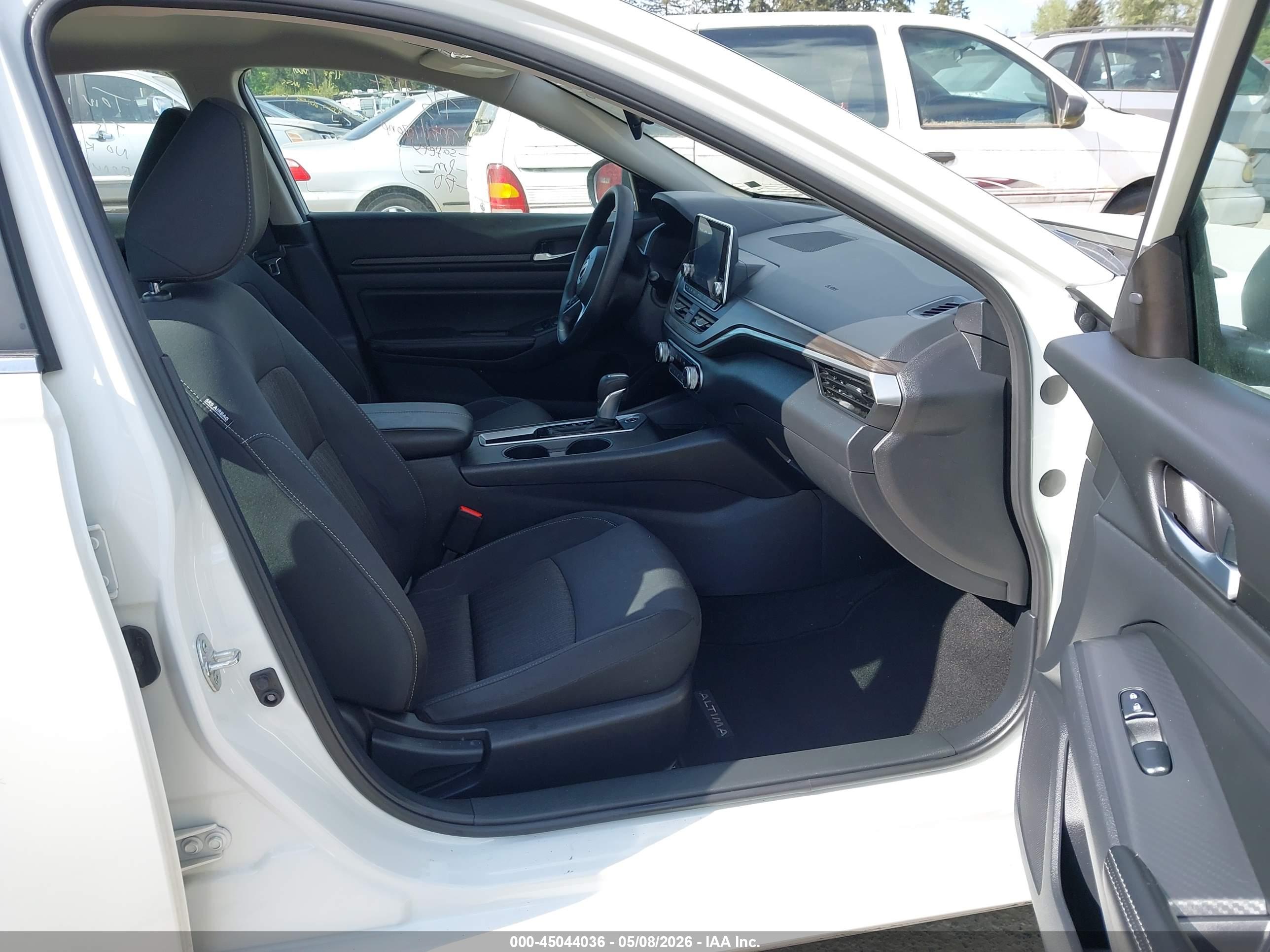 NISSAN ALTIMA image 5