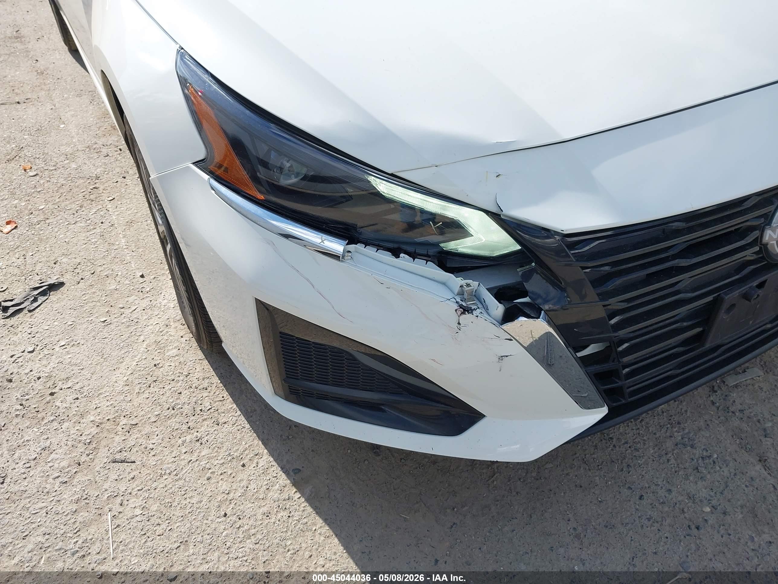 NISSAN ALTIMA image 6