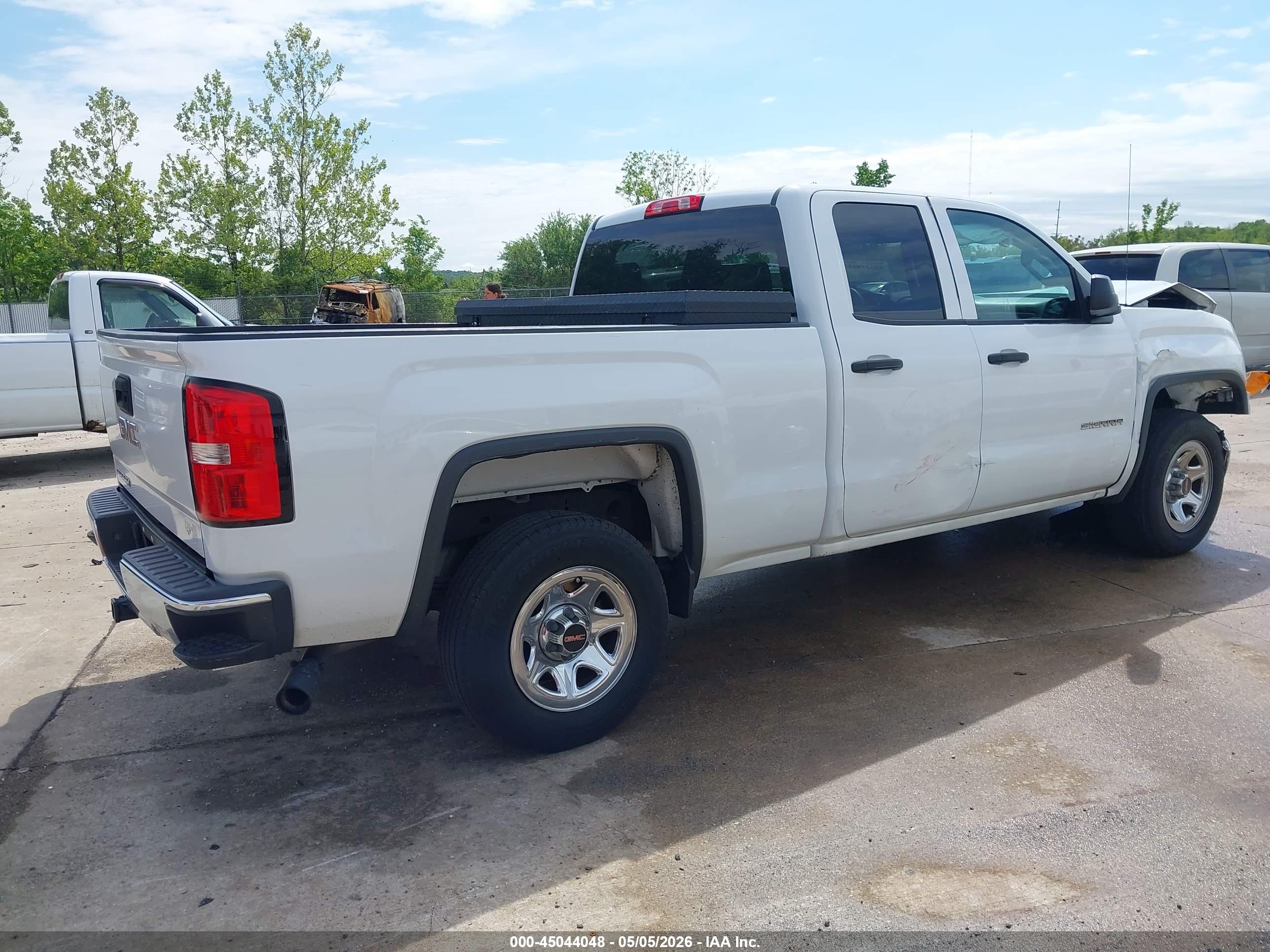 GMC SIERRA image 4