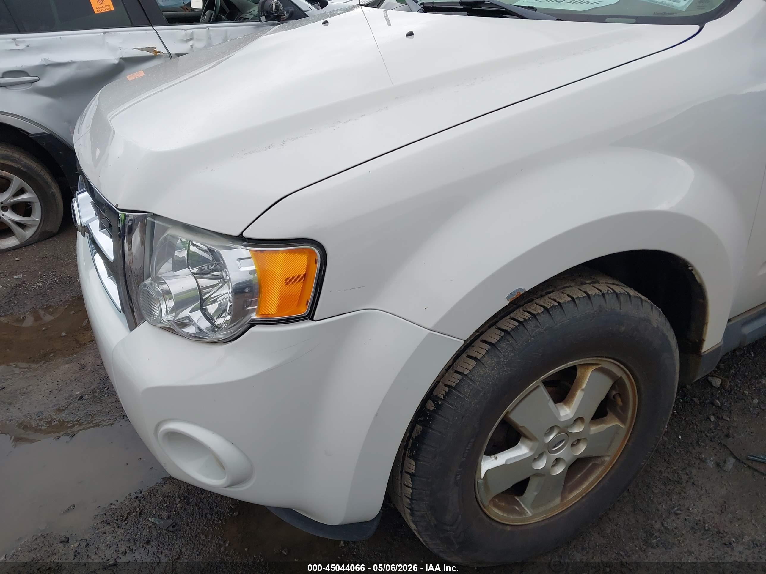 FORD ESCAPE image 6