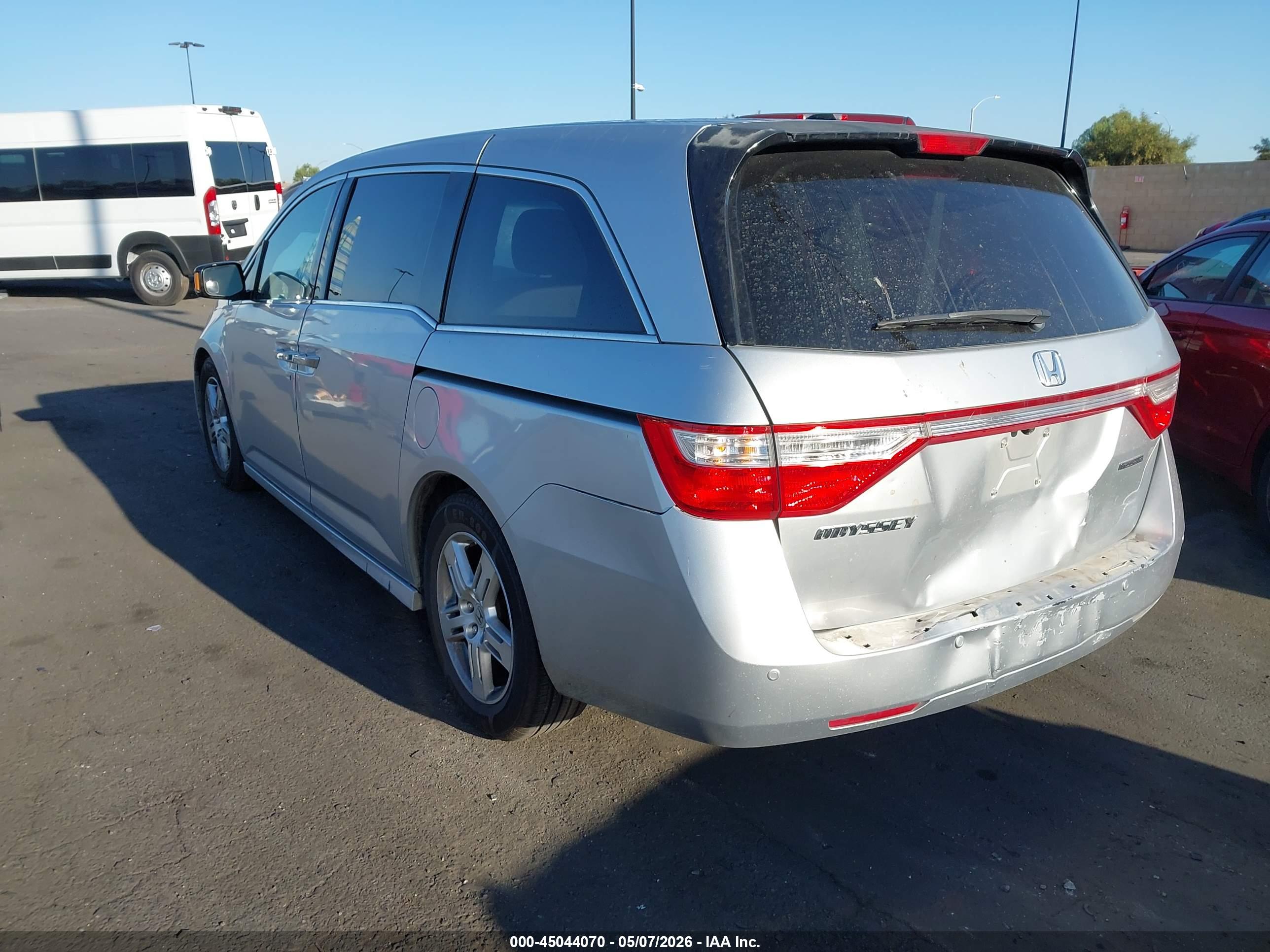 HONDA ODYSSEY image 3