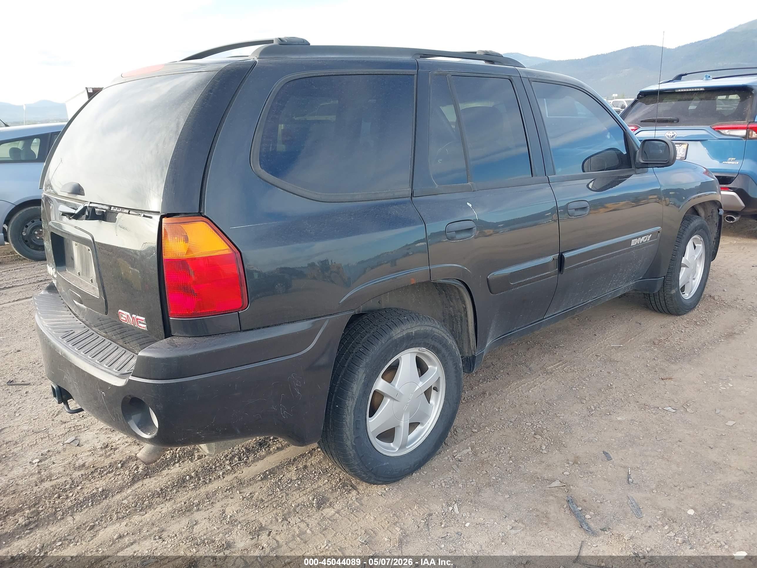 GMC ENVOY image 4
