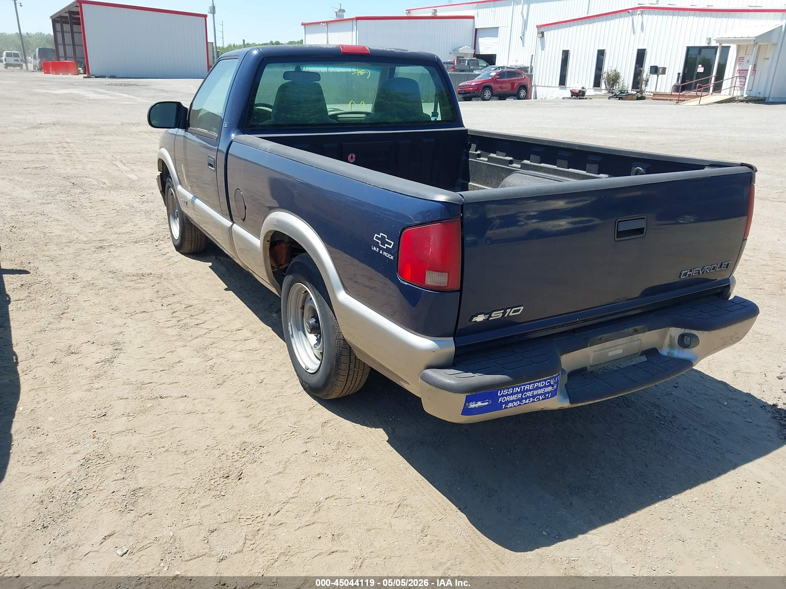 CHEVROLET S-10 image 3