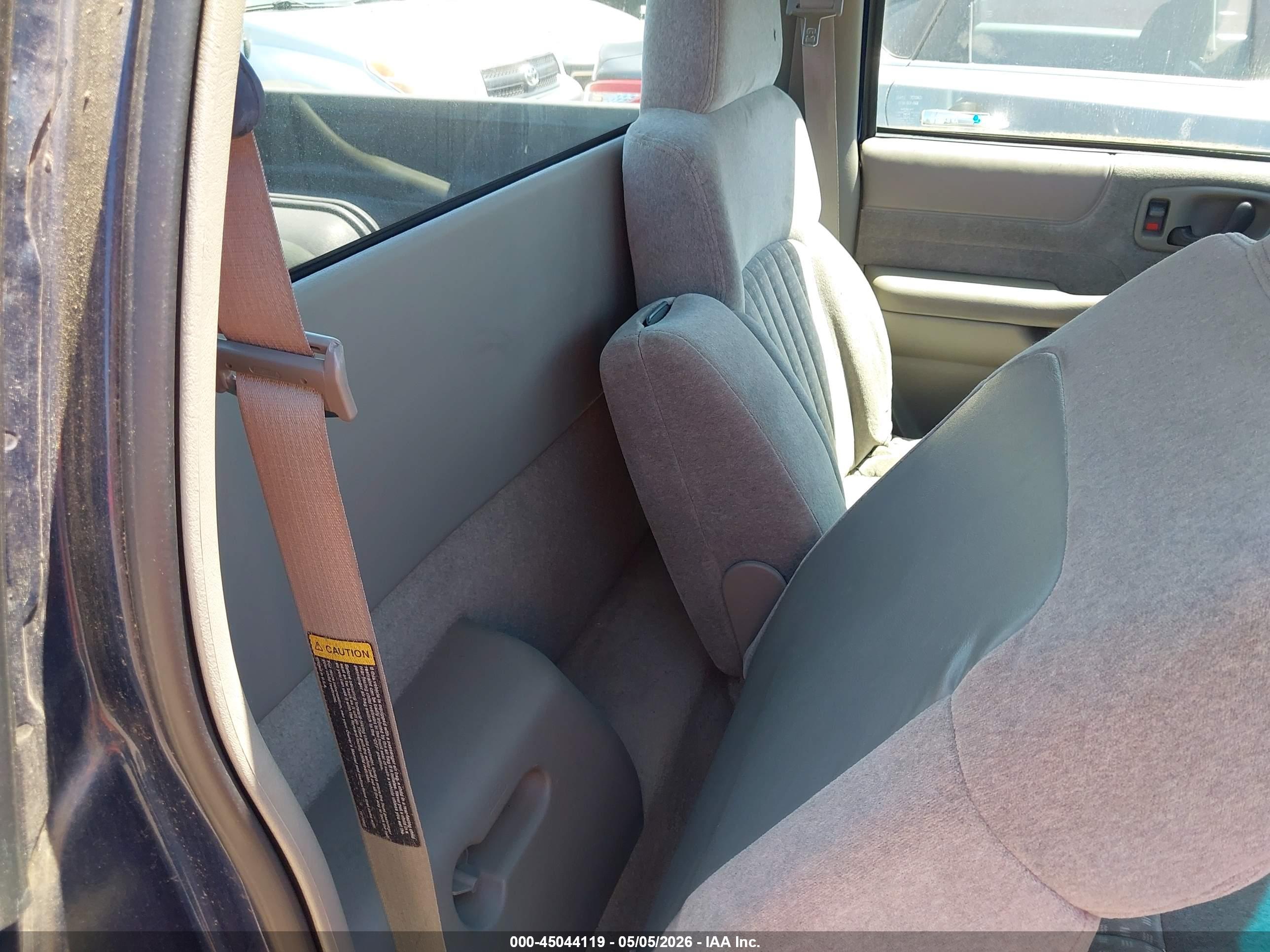 CHEVROLET S-10 image 8